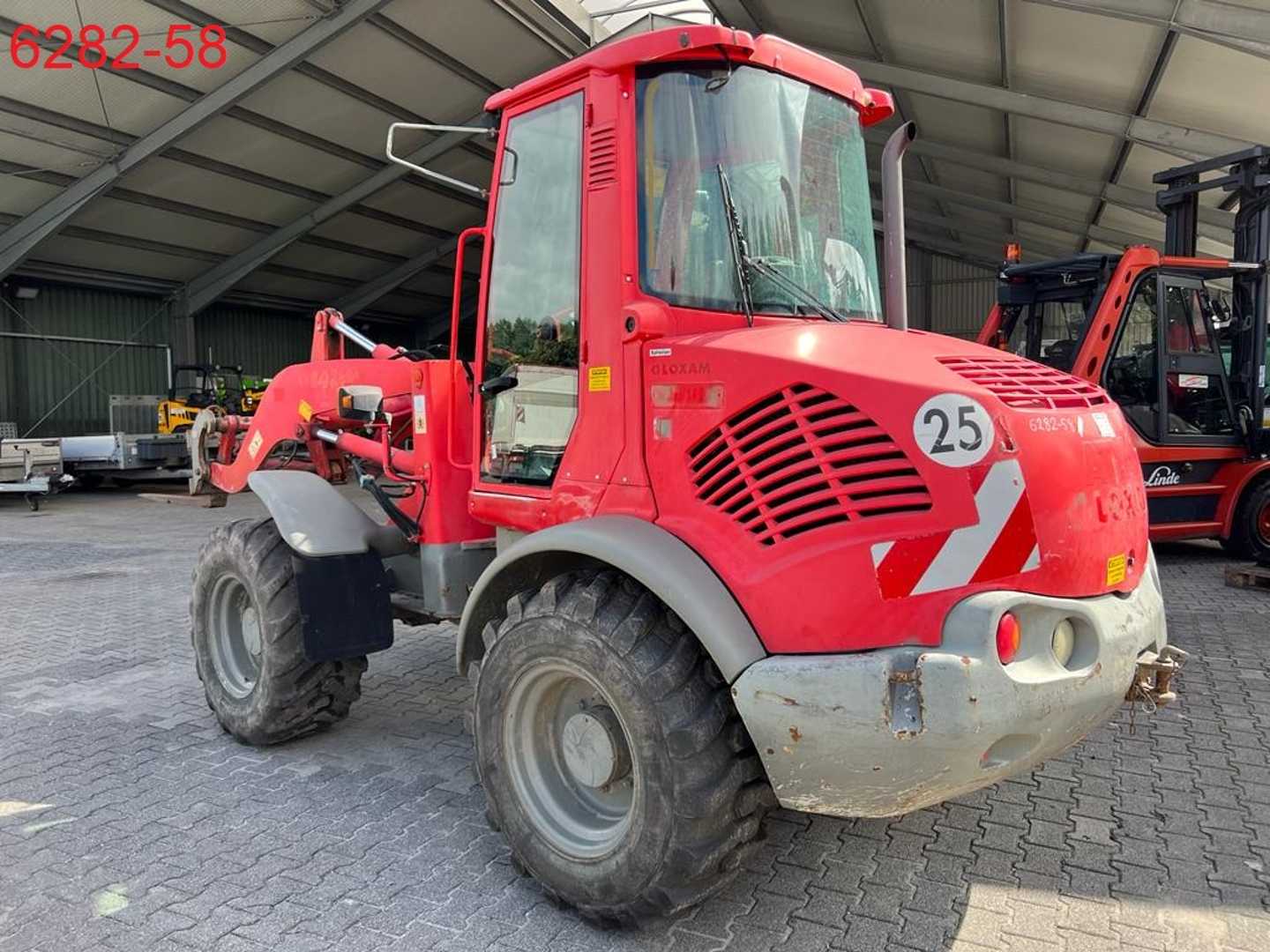 Used Forklift Atlas AR 80 Cits (Image 3) Used Forklift Atlas AR 80 Cits (Image 3)