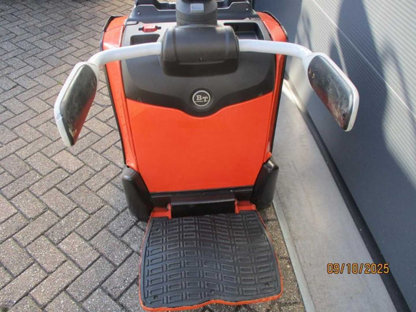 Used Forklift BT LPE 200 Gājēju krautņotāja vadītāja stāvplatforma (vai līdzbraucēja platforma) (Image 9) Used Forklift BT LPE 200 Gājēju krautņotāja vadītāja stāvplatforma (vai līdzbraucēja platforma) (Image 9)