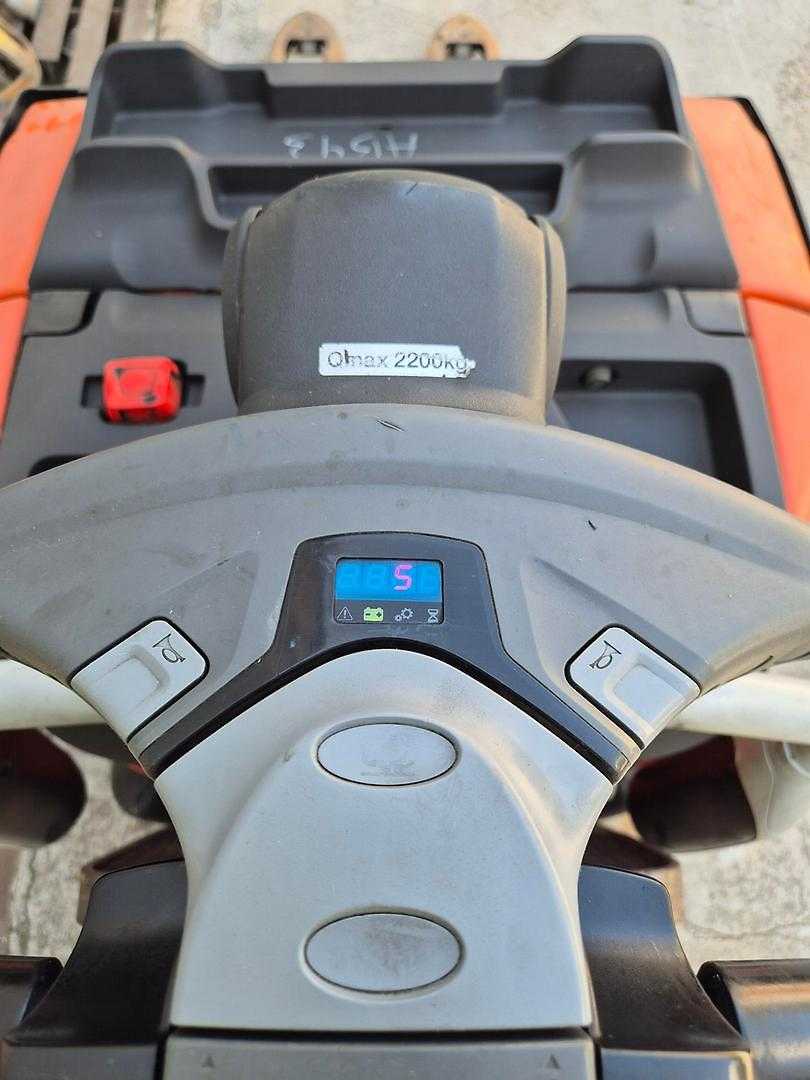 Used Forklift BT LPE 200 Gājēju krautņotāja vadītāja stāvplatforma (vai līdzbraucēja platforma) (Image 5) Used Forklift BT LPE 200 Gājēju krautņotāja vadītāja stāvplatforma (vai līdzbraucēja platforma) (Image 5)