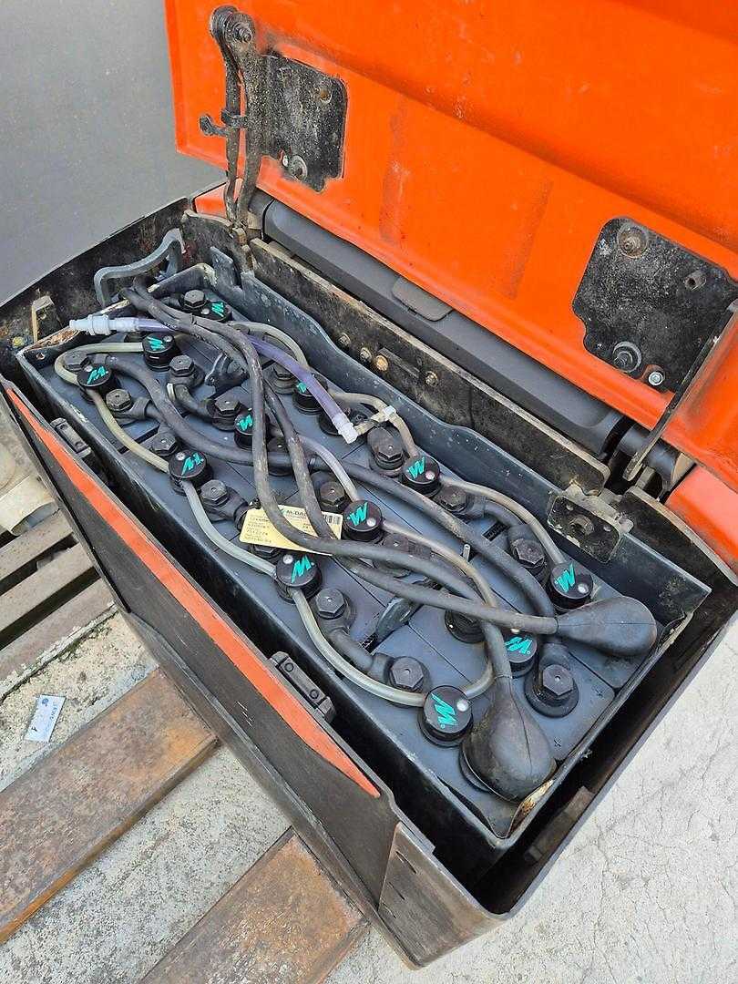 Used Forklift BT LPE 200 Gājēju krautņotāja vadītāja stāvplatforma (vai līdzbraucēja platforma) (Image 6) Used Forklift BT LPE 200 Gājēju krautņotāja vadītāja stāvplatforma (vai līdzbraucēja platforma) (Image 6)