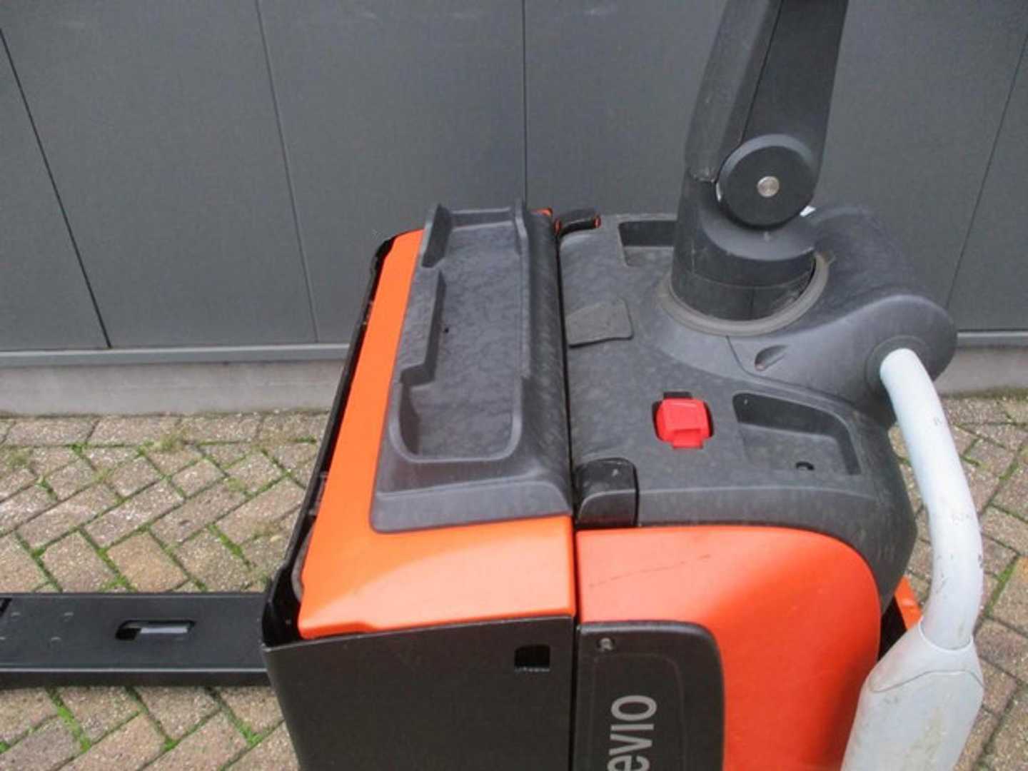 Used Forklift BT LPE200 Gājēju krautņotāja vadītāja stāvplatforma (vai līdzbraucēja platforma) (Image 4)