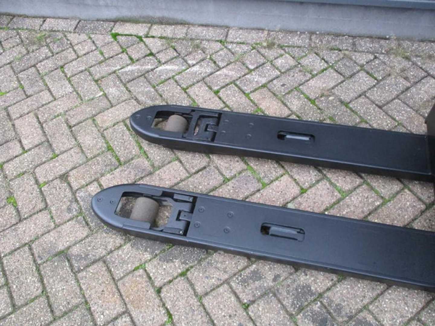 Used Forklift BT LPE200 Gājēju krautņotāja vadītāja stāvplatforma (vai līdzbraucēja platforma) (Image 5)