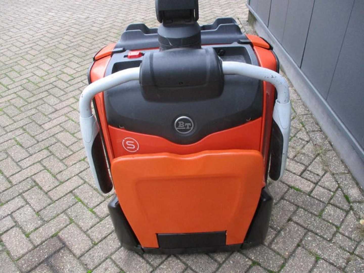 Used Forklift BT LPE200 Gājēju krautņotāja vadītāja stāvplatforma (vai līdzbraucēja platforma) (Image 6)