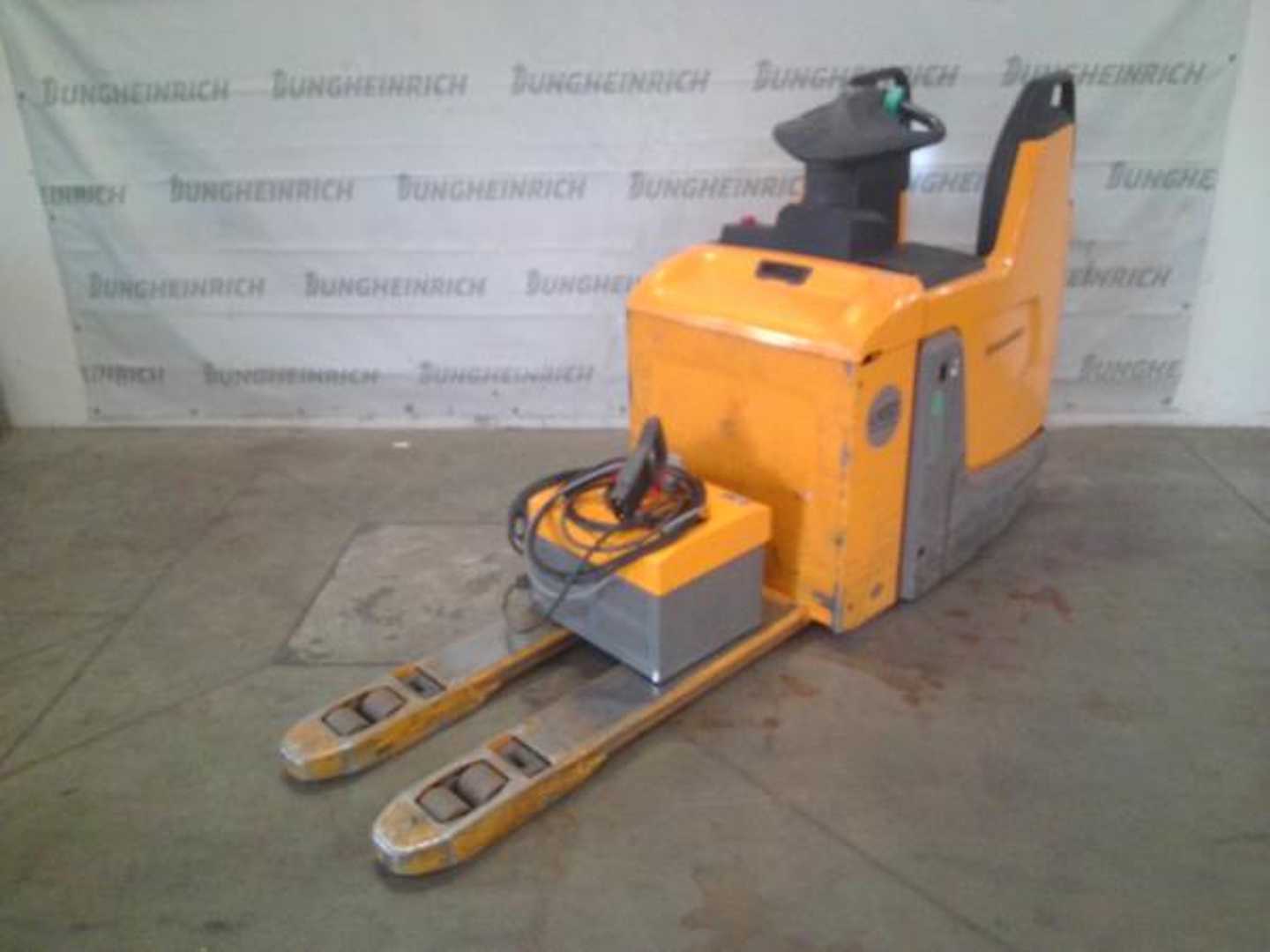 Used Forklift Jungheinrich ERE 120 Li- Ion Gājēju krautņotāja vadītāja stāvplatforma (vai līdzbraucēja platforma) (Image 2)