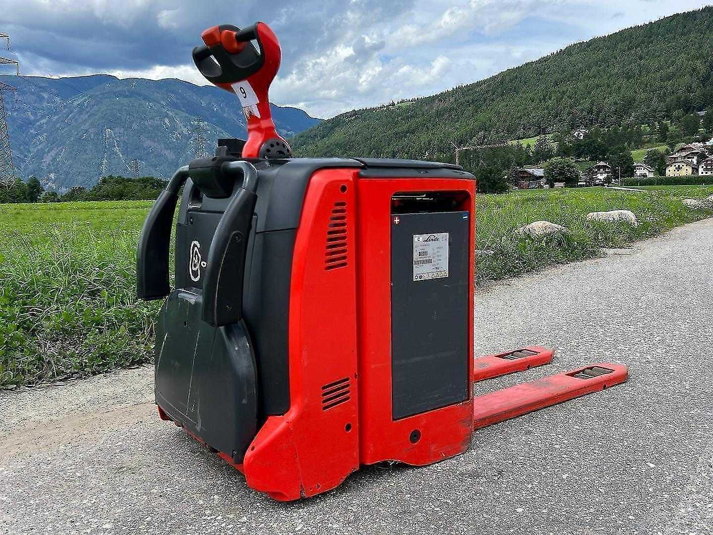 Used Forklift Linde T20AP Gājēju krautņotāja vadītāja stāvplatforma (vai līdzbraucēja platforma) (Image 1) Used Forklift Linde T20AP Gājēju krautņotāja vadītāja stāvplatforma (vai līdzbraucēja platforma) (Image 1)