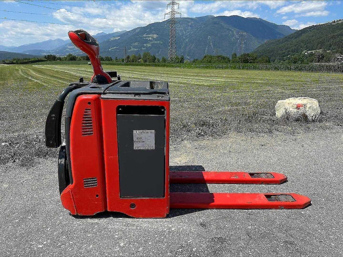 Used Forklift Linde T20AP Gājēju krautņotāja vadītāja stāvplatforma (vai līdzbraucēja platforma) (Image 2) Used Forklift Linde T20AP Gājēju krautņotāja vadītāja stāvplatforma (vai līdzbraucēja platforma) (Image 2)