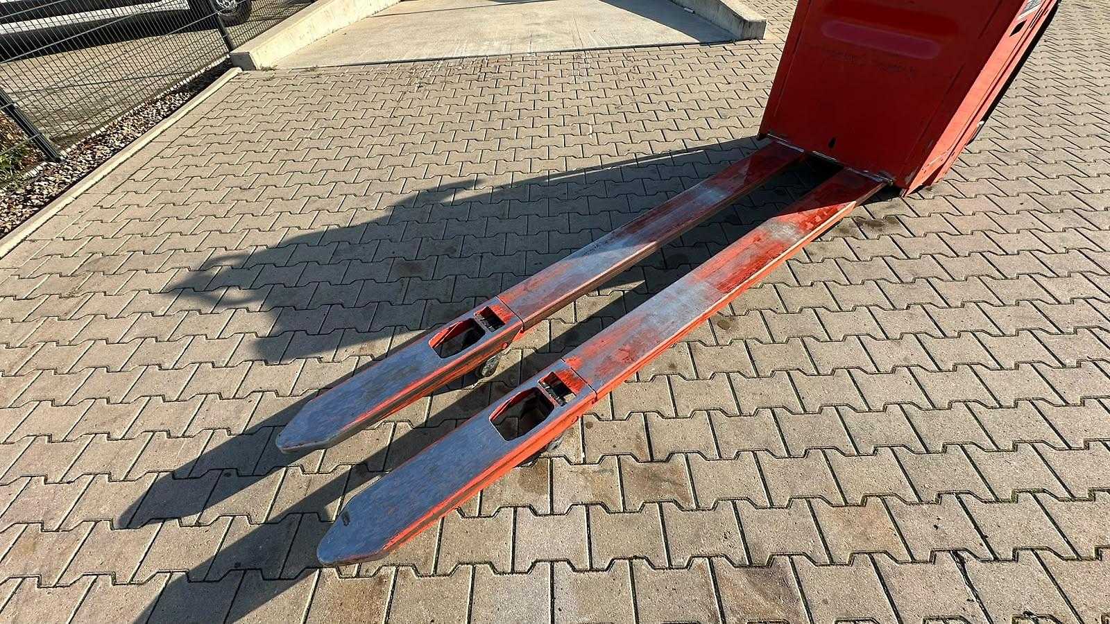 Used Forklift Linde T 20 AP Gājēju krautņotāja vadītāja stāvplatforma (vai līdzbraucēja platforma) (Image 15) Used Forklift Linde T 20 AP Gājēju krautņotāja vadītāja stāvplatforma (vai līdzbraucēja platforma) (Image 15)