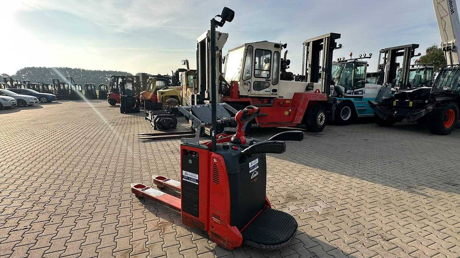 Used Forklift Linde T 20 AP Gājēju krautņotāja vadītāja stāvplatforma (vai līdzbraucēja platforma) (Image 8) Used Forklift Linde T 20 AP Gājēju krautņotāja vadītāja stāvplatforma (vai līdzbraucēja platforma) (Image 8)
