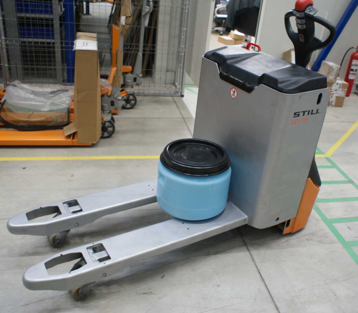 Used Forklift STILL ECU18 Gājēju krautņotāja vadītāja stāvplatforma (vai līdzbraucēja platforma) (Image 3) Used Forklift STILL ECU18 Gājēju krautņotāja vadītāja stāvplatforma (vai līdzbraucēja platforma) (Image 3)