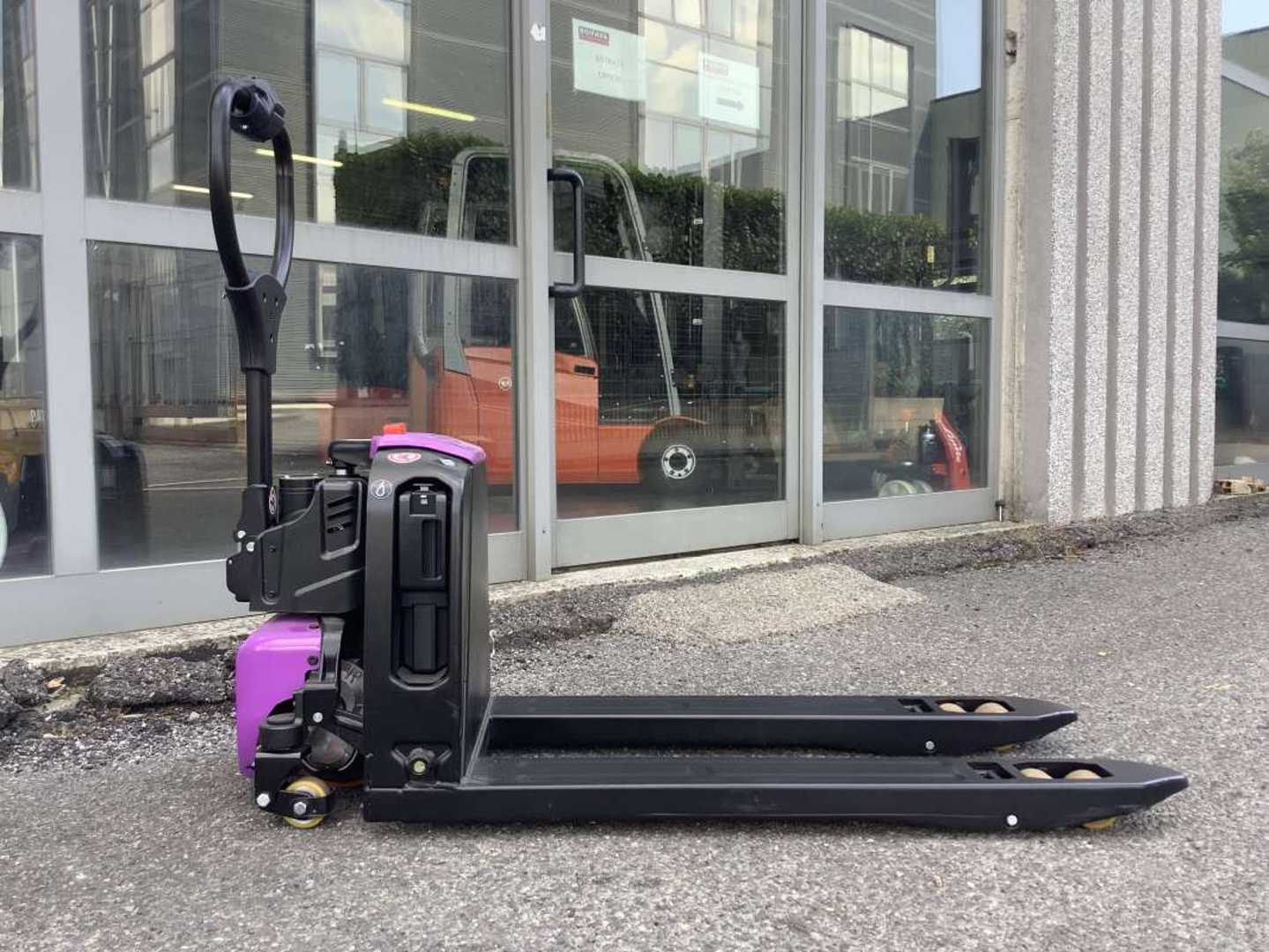 Used Forklift AntOn PTL 1.5 Gājēju krautņotājs ar dīseli (Image 4) Used Forklift AntOn PTL 1.5 Gājēju krautņotājs ar dīseli (Image 4)