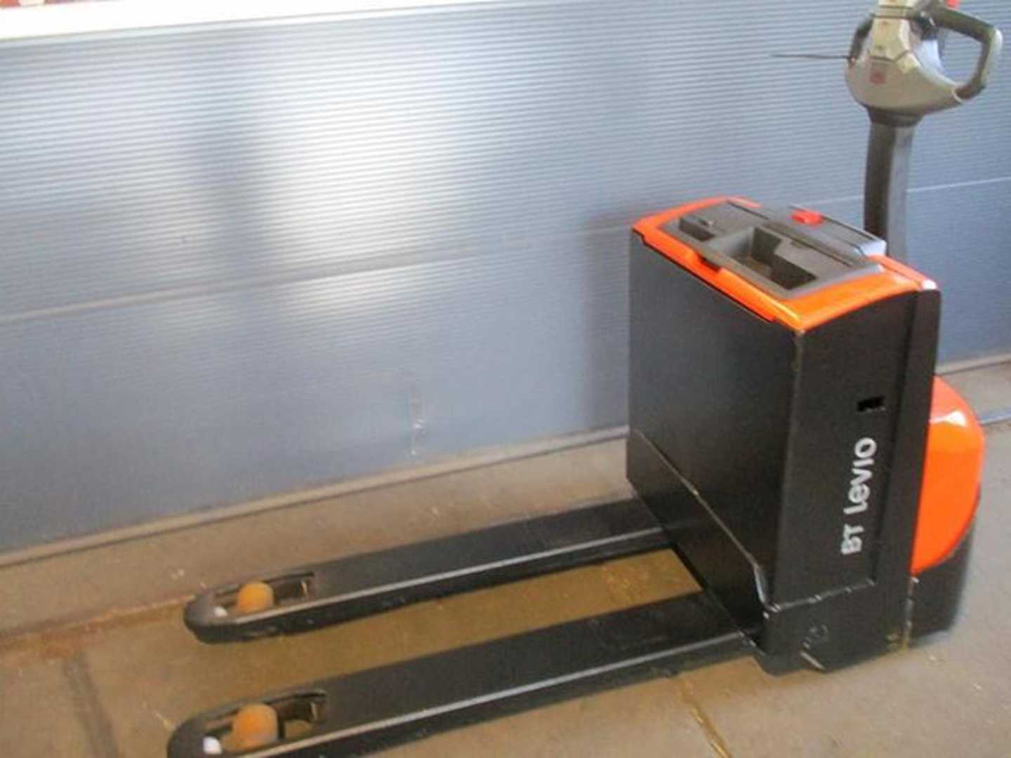 Used Forklift BT LWE160 Gājēju krautņotājs ar dīseli (Image 1) Used Forklift BT LWE160 Gājēju krautņotājs ar dīseli (Image 1)