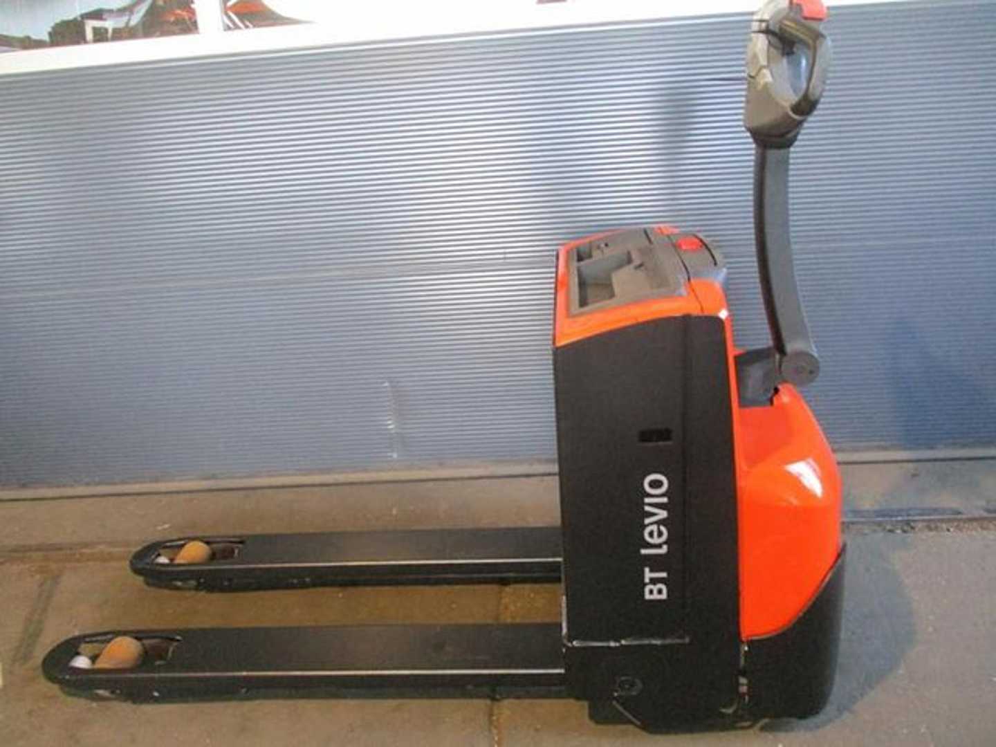 Used Forklift BT LWE160 Gājēju krautņotājs ar dīseli (Image 2) Used Forklift BT LWE160 Gājēju krautņotājs ar dīseli (Image 2)