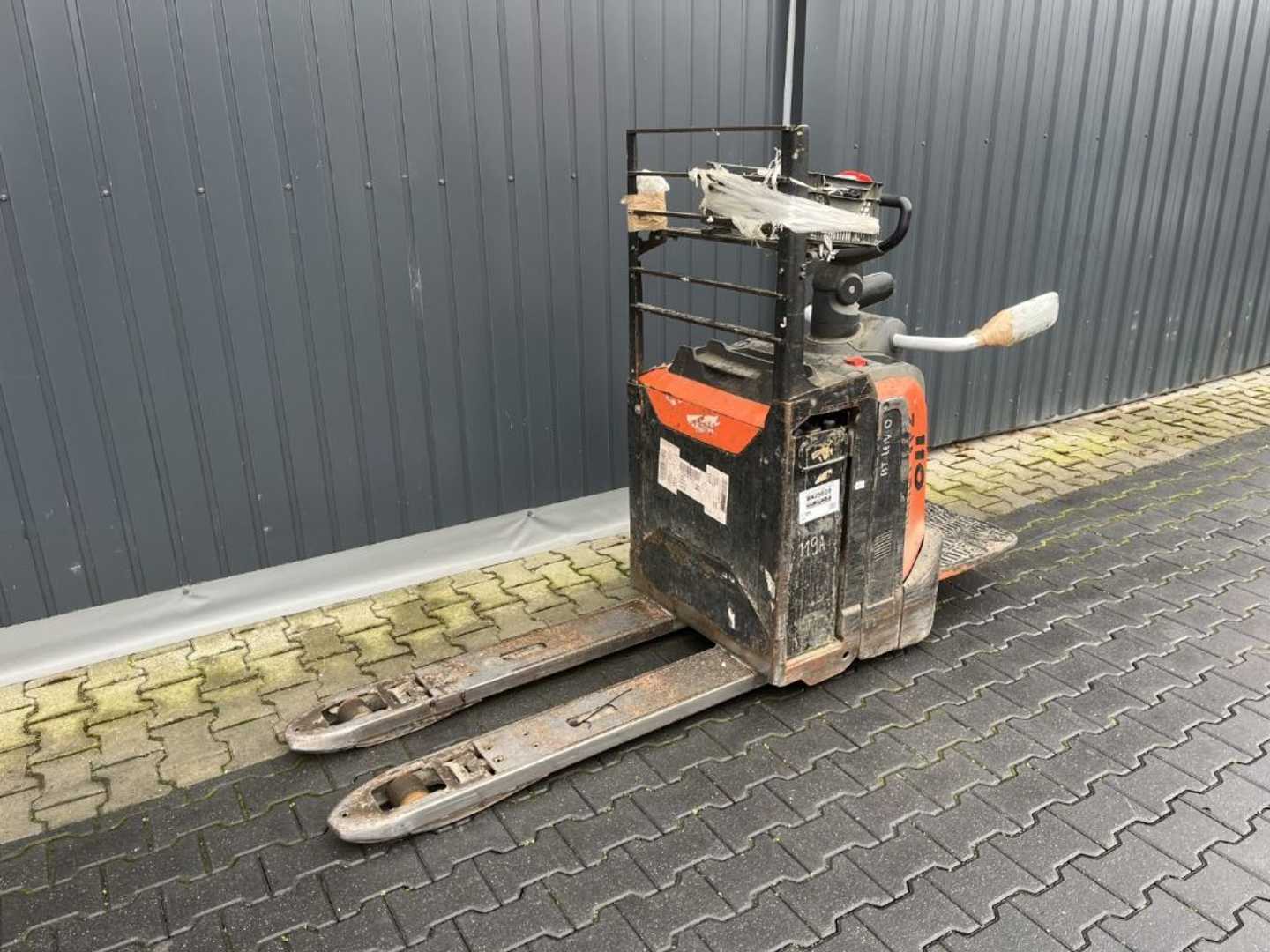 Used Forklift BT LPE200 Gājēju krautņotājs ar dīseli (Image 1) Used Forklift BT LPE200 Gājēju krautņotājs ar dīseli (Image 1)