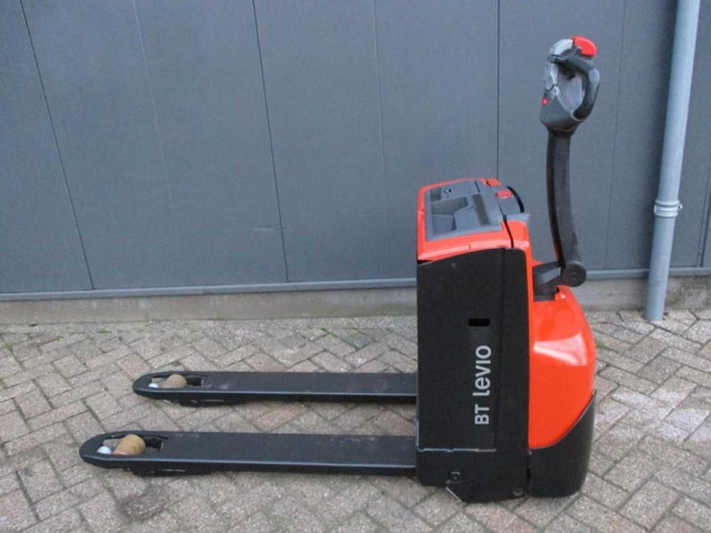 Used Forklift BT LWE160 Gājēju krautņotājs ar dīseli (Image 1) Used Forklift BT LWE160 Gājēju krautņotājs ar dīseli (Image 1)