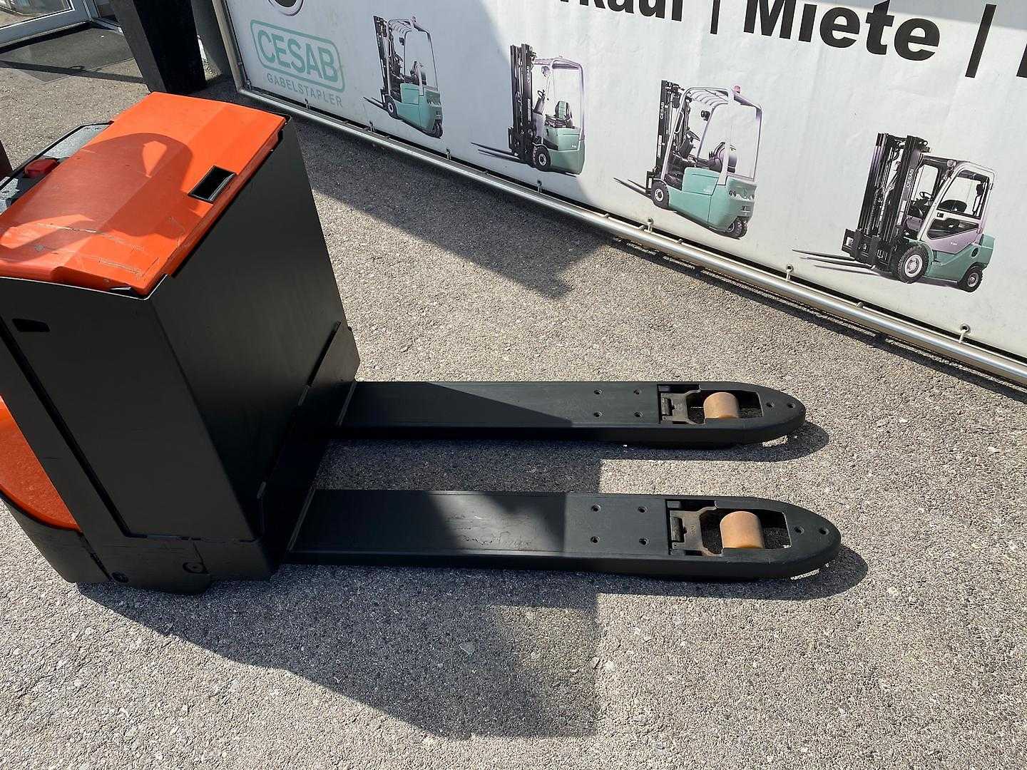 Used Forklift BT LWE200 Gājēju krautņotājs ar dīseli (Image 4) Used Forklift BT LWE200 Gājēju krautņotājs ar dīseli (Image 4)