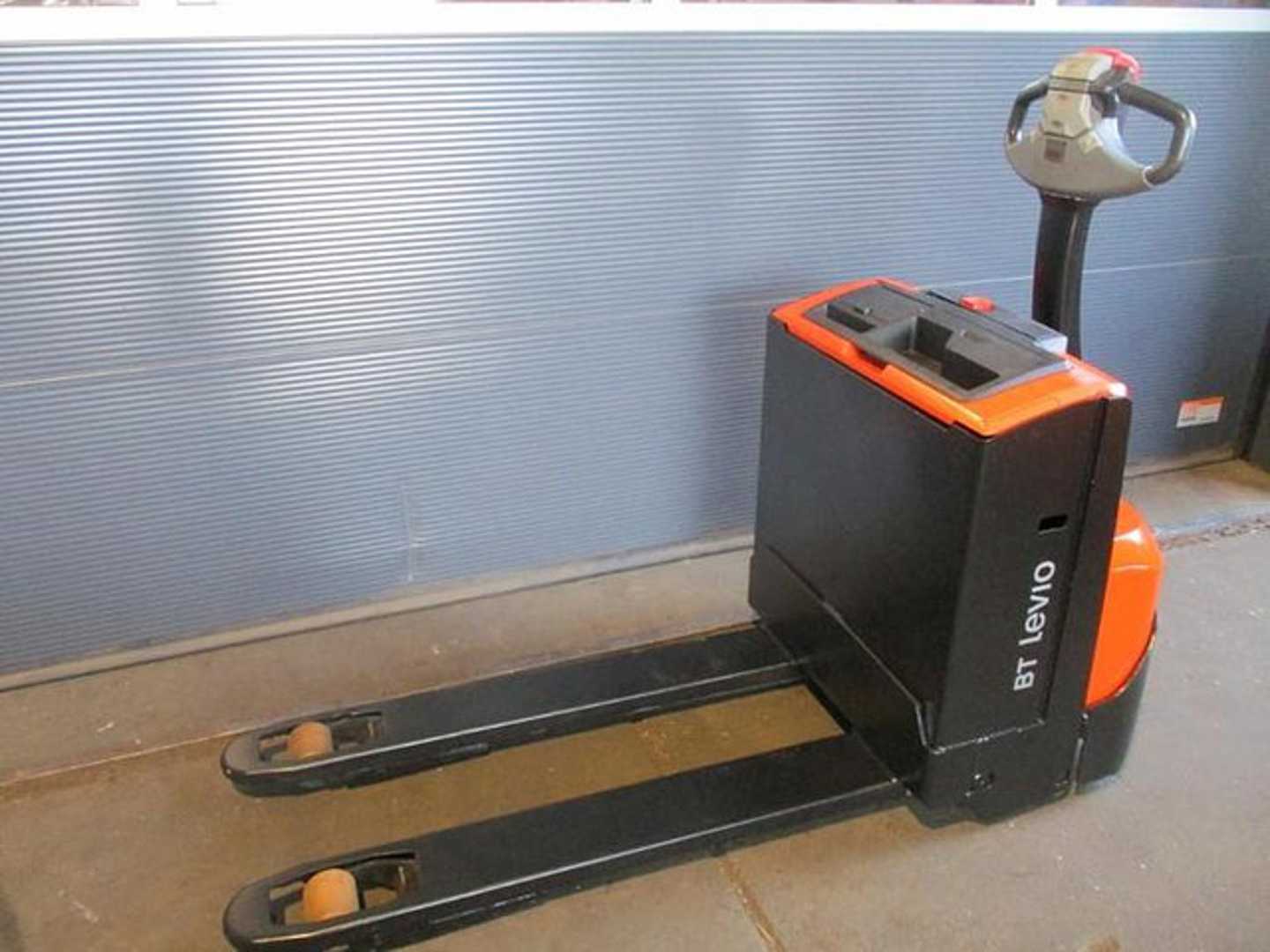 Used Forklift BT LWE 160 Gājēju krautņotājs ar dīseli (Image 1) Used Forklift BT LWE 160 Gājēju krautņotājs ar dīseli (Image 1)