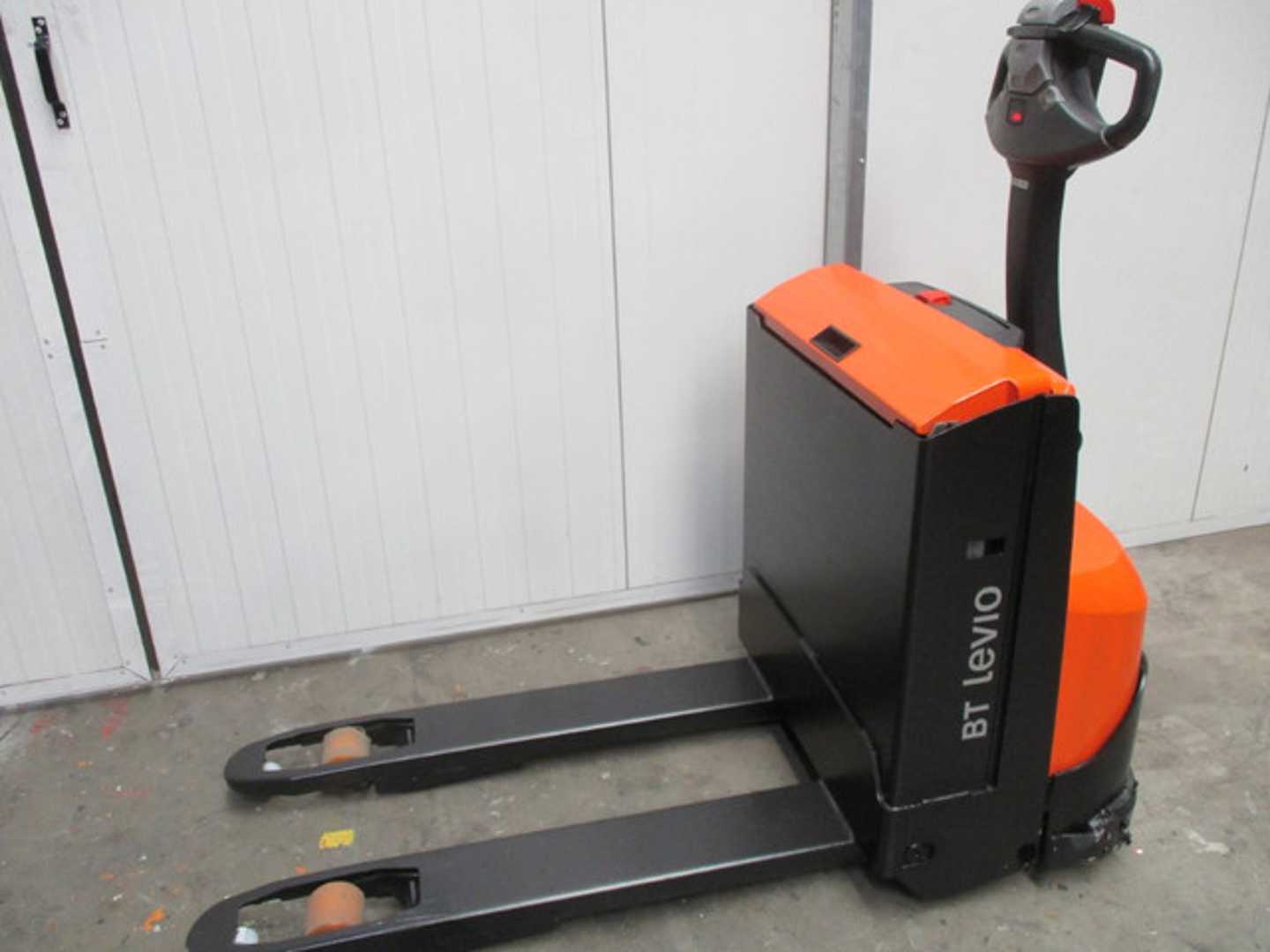 Used Forklift BT LWE160 Gājēju krautņotājs ar dīseli (Image 2) Used Forklift BT LWE160 Gājēju krautņotājs ar dīseli (Image 2)