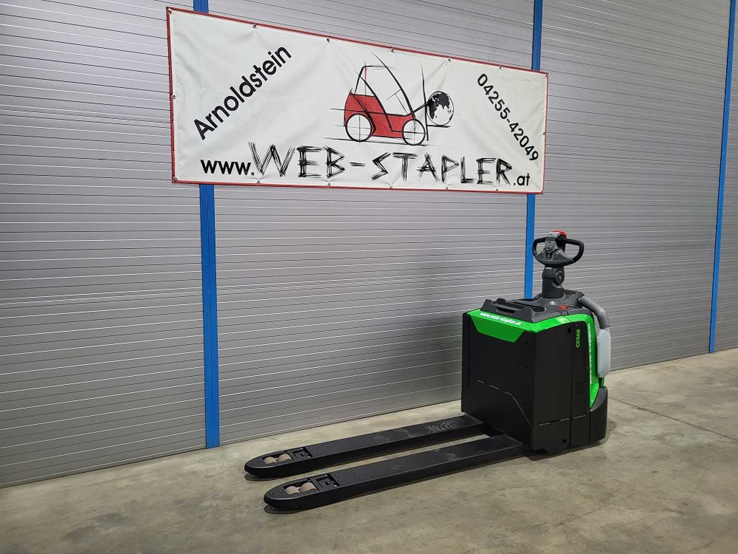 Used Forklift Cesab P320 Gājēju krautņotājs ar dīseli (Image 2) Used Forklift Cesab P320 Gājēju krautņotājs ar dīseli (Image 2)
