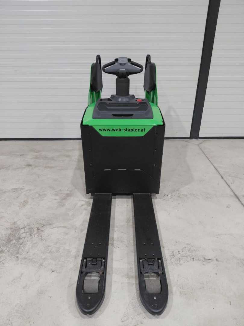 Used Forklift Cesab P322 Gājēju krautņotājs ar dīseli (Image 1) Used Forklift Cesab P322 Gājēju krautņotājs ar dīseli (Image 1)