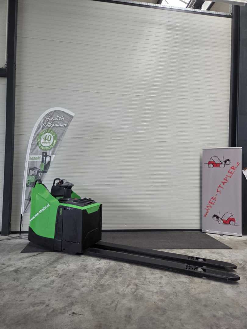 Used Forklift Cesab P322 Gājēju krautņotājs ar dīseli (Image 1) Used Forklift Cesab P322 Gājēju krautņotājs ar dīseli (Image 1)