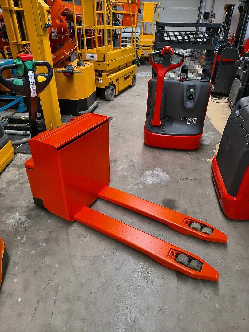 Used Forklift Doosan LEDH18 Gājēju krautņotājs ar dīseli (Image 1) Used Forklift Doosan LEDH18 Gājēju krautņotājs ar dīseli (Image 1)