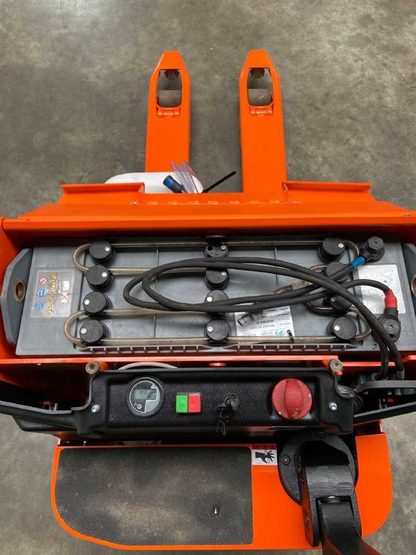 Used Forklift Doosan LEDH18 Gājēju krautņotājs ar dīseli (Image 5) Used Forklift Doosan LEDH18 Gājēju krautņotājs ar dīseli (Image 5)