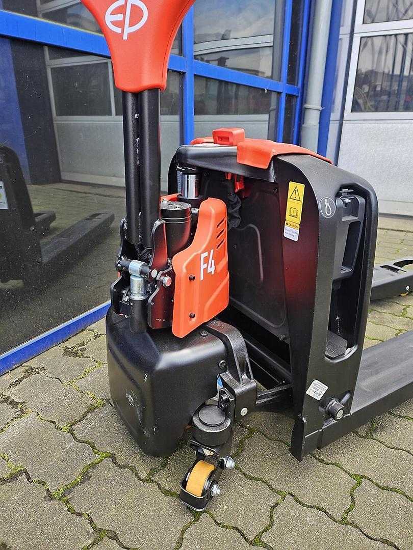 Used Forklift EP F4 Gājēju krautņotājs ar dīseli (Image 4) Used Forklift EP F4 Gājēju krautņotājs ar dīseli (Image 4)