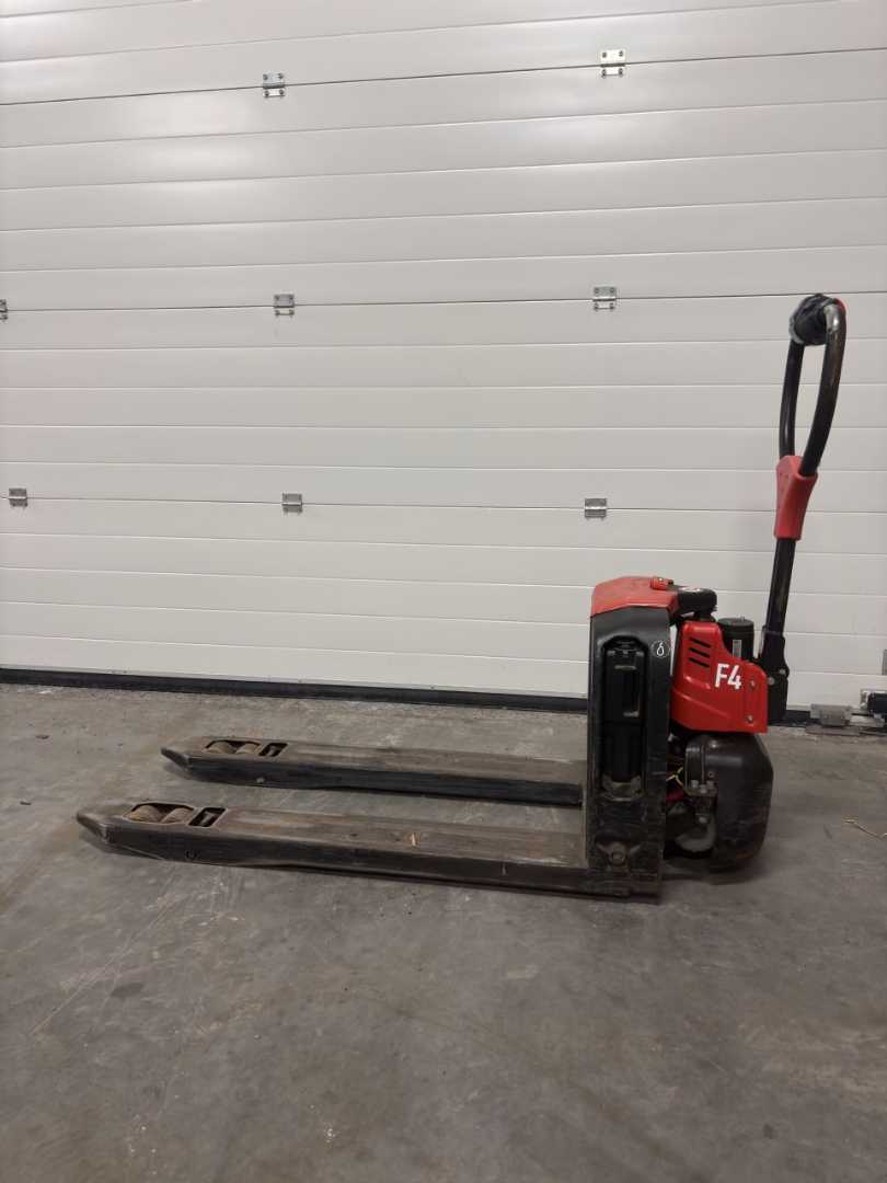 Used Forklift EP F4 Gājēju krautņotājs ar dīseli (Image 1) Used Forklift EP F4 Gājēju krautņotājs ar dīseli (Image 1)