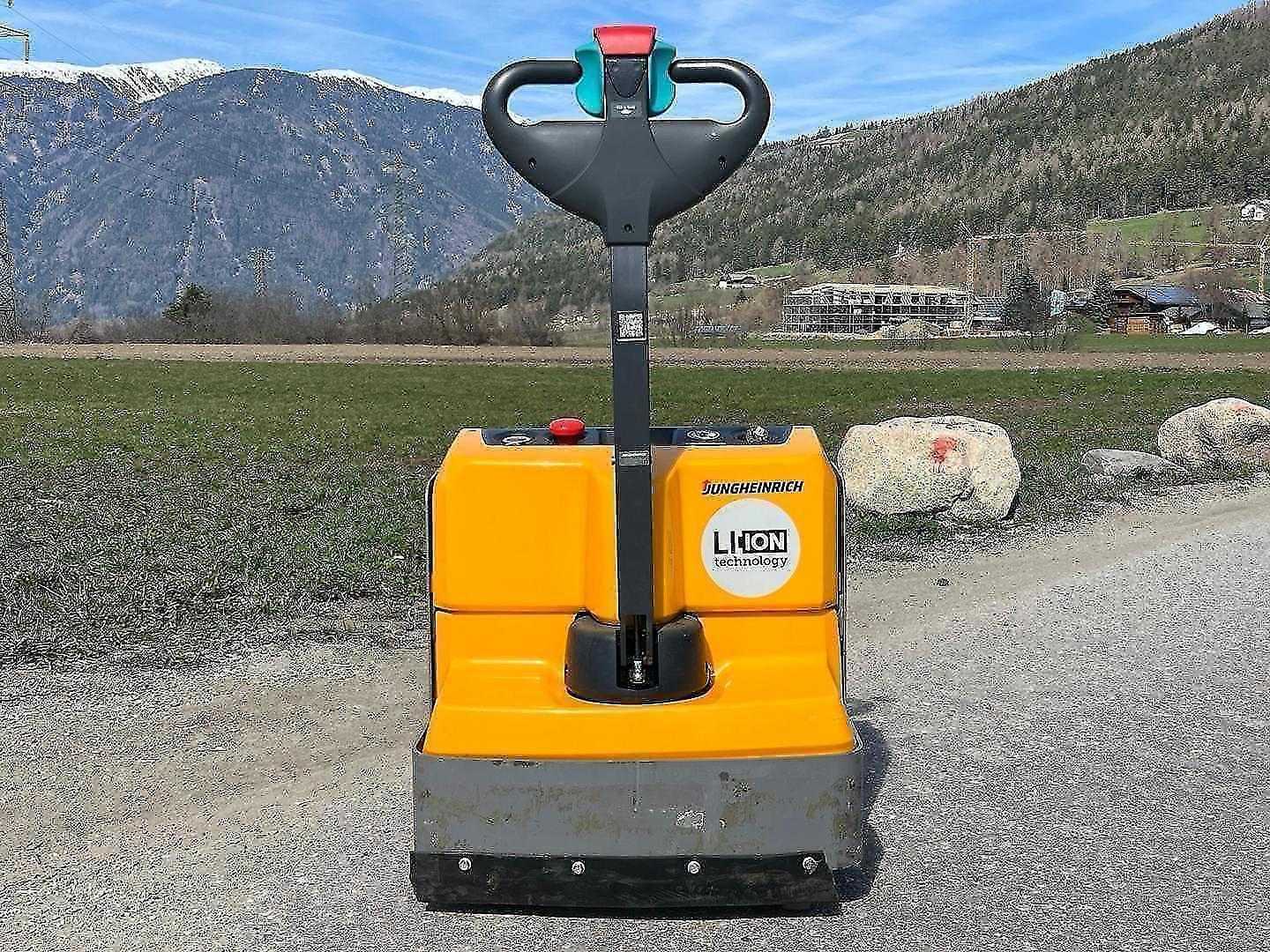 Used Forklift Jungheinrich EJE M15i Gājēju krautņotājs ar dīseli (Image 3) Used Forklift Jungheinrich EJE M15i Gājēju krautņotājs ar dīseli (Image 3)