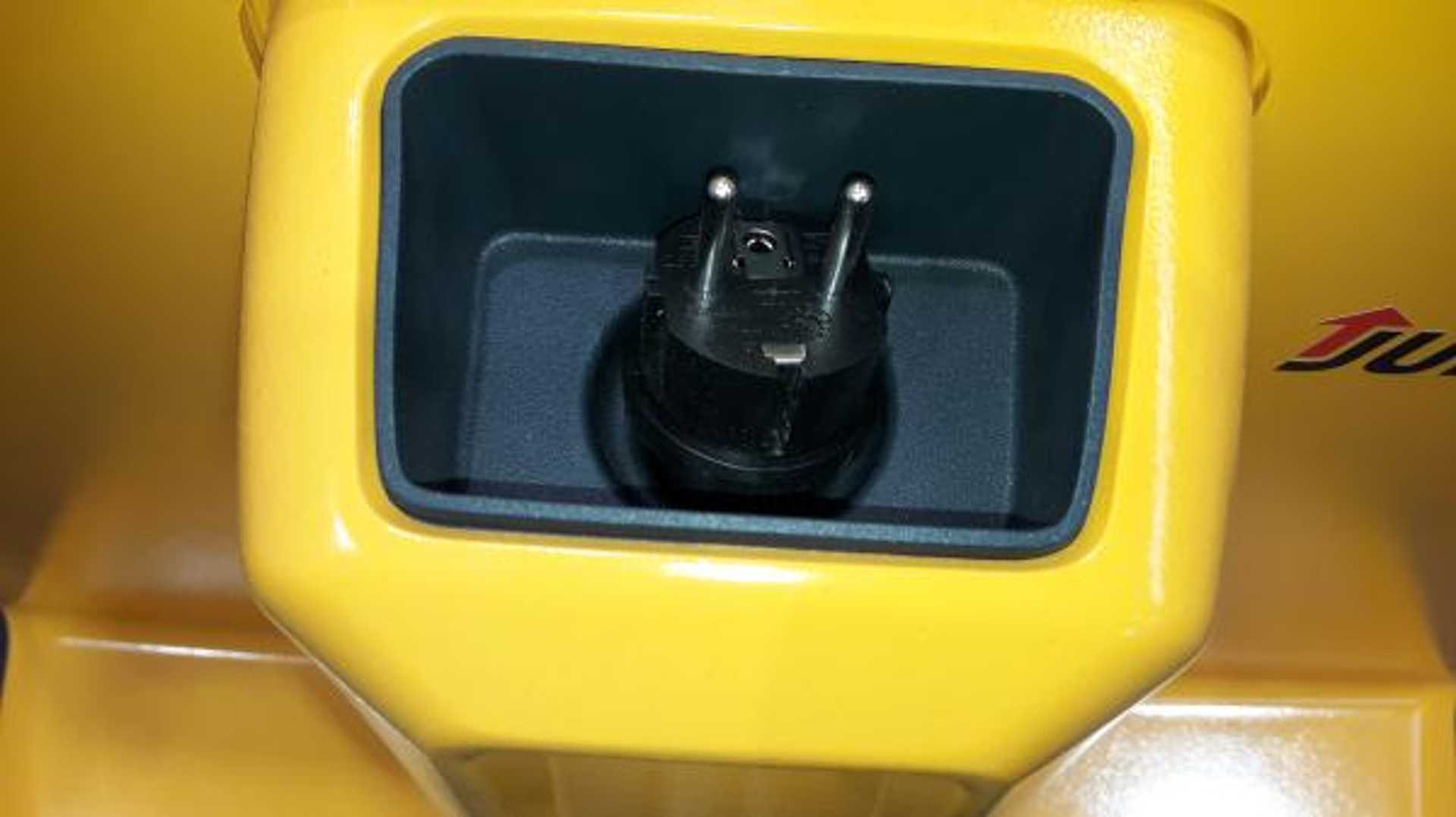 Used Forklift Jungheinrich EJE 116 17 115 51 Gājēju krautņotājs ar dīseli (Image 6) Used Forklift Jungheinrich EJE 116 17 115 51 Gājēju krautņotājs ar dīseli (Image 6)