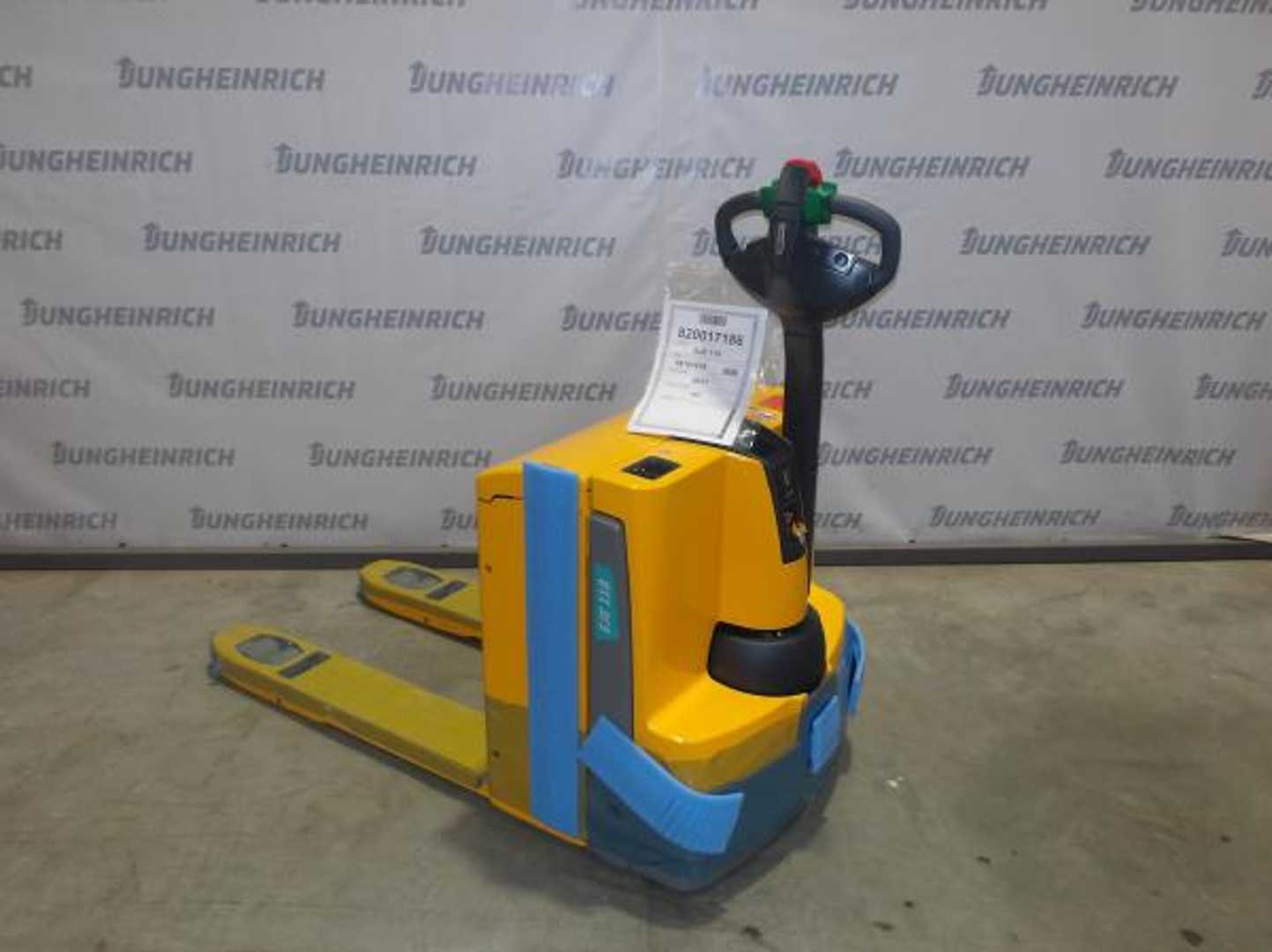 Used Forklift Jungheinrich EJE 118 100-67 Gājēju krautņotājs ar dīseli (Image 1) Used Forklift Jungheinrich EJE 118 100-67 Gājēju krautņotājs ar dīseli (Image 1)