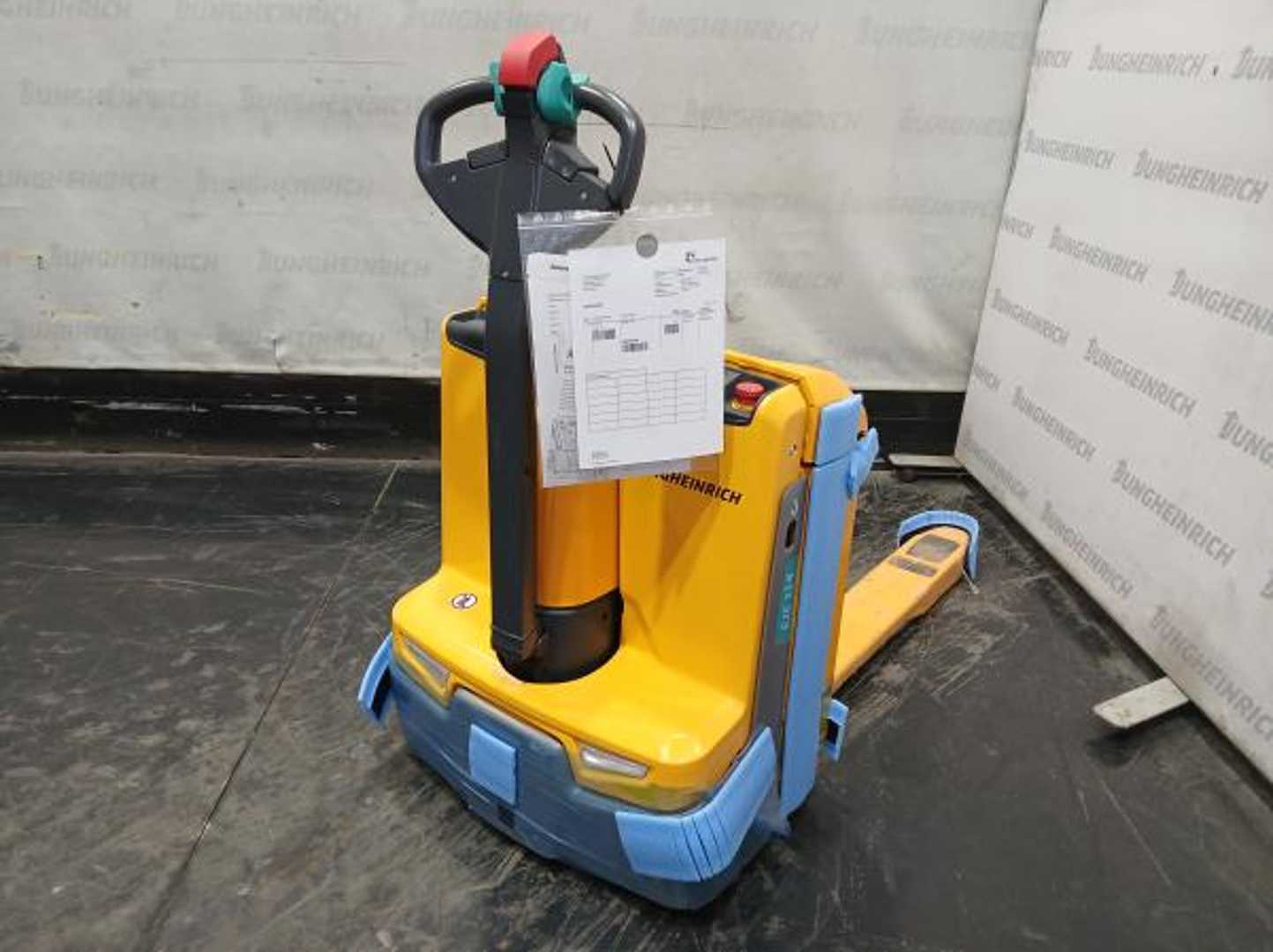 Used Forklift Jungheinrich EJE 114 24 115 54 Gājēju krautņotājs ar dīseli (Image 1) Used Forklift Jungheinrich EJE 114 24 115 54 Gājēju krautņotājs ar dīseli (Image 1)