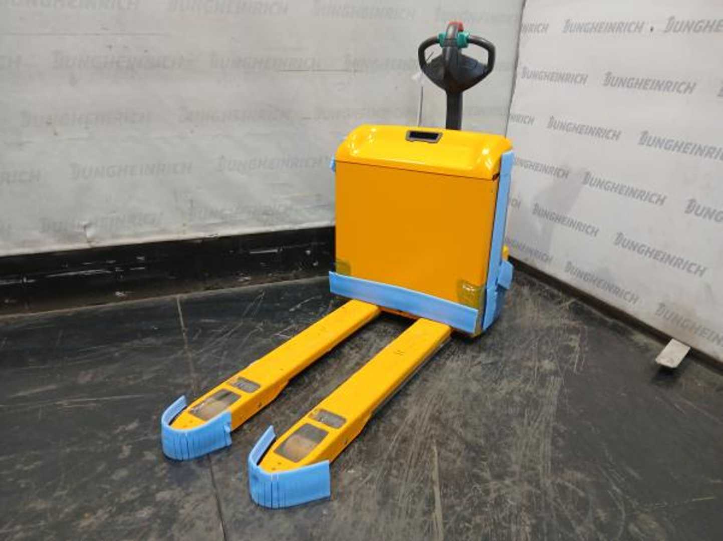 Used Forklift Jungheinrich EJE 114 24 115 54 Gājēju krautņotājs ar dīseli (Image 2) Used Forklift Jungheinrich EJE 114 24 115 54 Gājēju krautņotājs ar dīseli (Image 2)