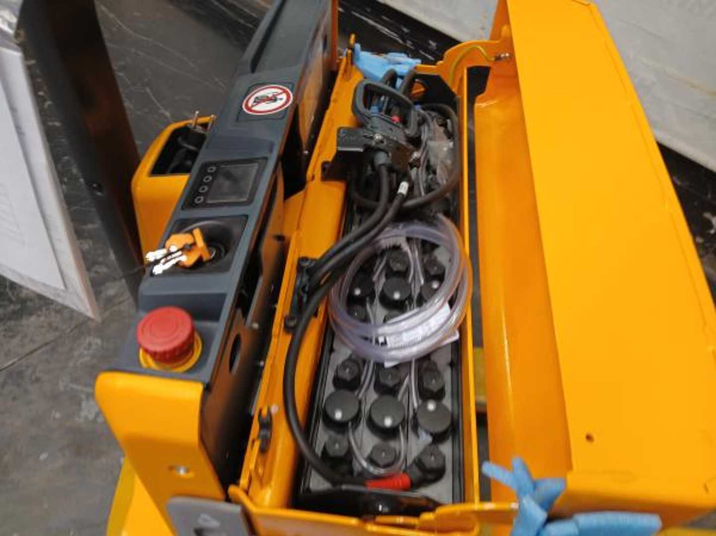 Used Forklift Jungheinrich EJE 114 24 115 54 Gājēju krautņotājs ar dīseli (Image 8) Used Forklift Jungheinrich EJE 114 24 115 54 Gājēju krautņotājs ar dīseli (Image 8)