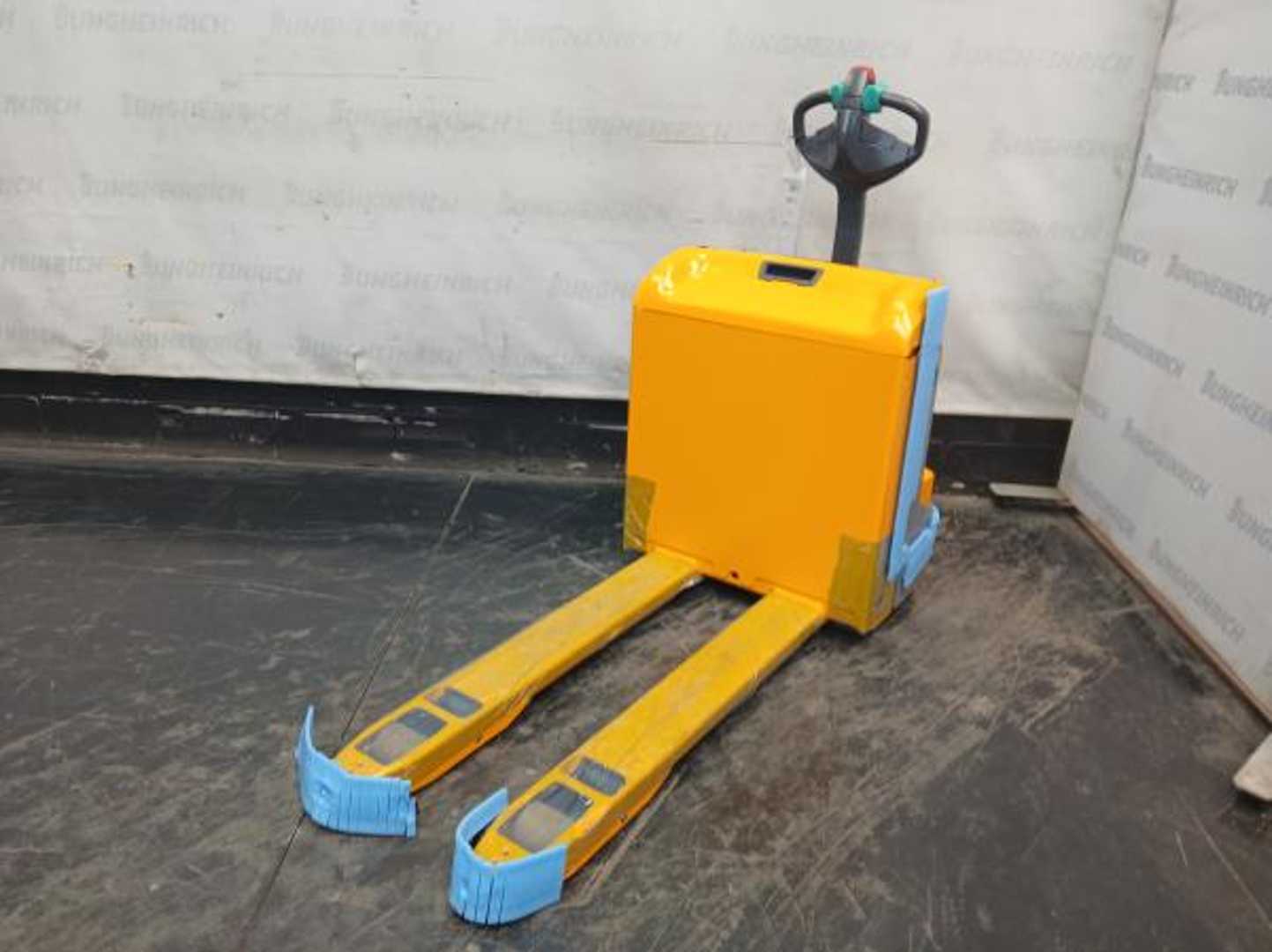 Used Forklift Jungheinrich EJE 114 24 115 54 Gājēju krautņotājs ar dīseli (Image 2) Used Forklift Jungheinrich EJE 114 24 115 54 Gājēju krautņotājs ar dīseli (Image 2)