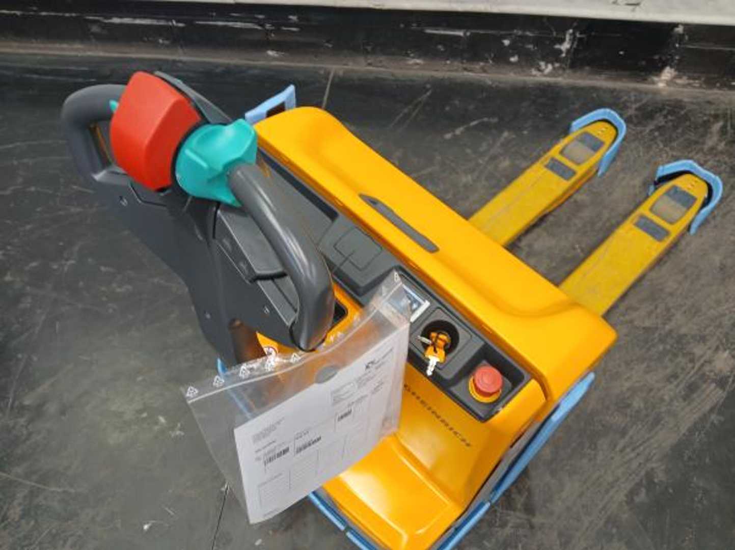 Used Forklift Jungheinrich EJE 114 24 115 54 Gājēju krautņotājs ar dīseli (Image 3) Used Forklift Jungheinrich EJE 114 24 115 54 Gājēju krautņotājs ar dīseli (Image 3)