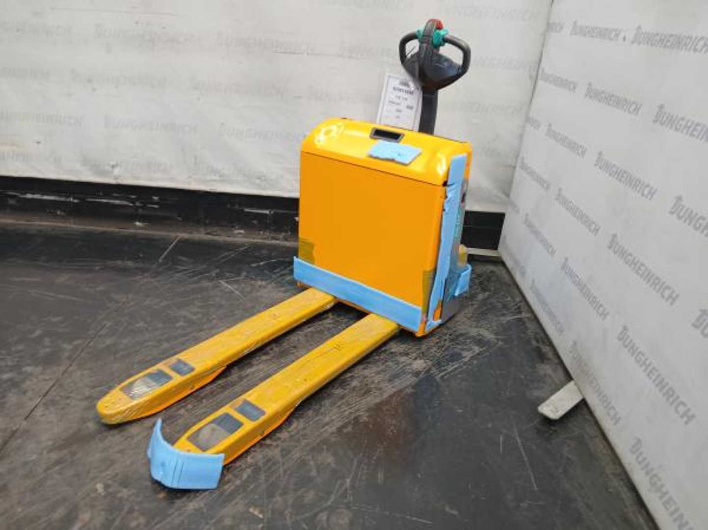 Used Forklift Jungheinrich EJE 114 21 115 54 Gājēju krautņotājs ar dīseli (Image 2) Used Forklift Jungheinrich EJE 114 21 115 54 Gājēju krautņotājs ar dīseli (Image 2)