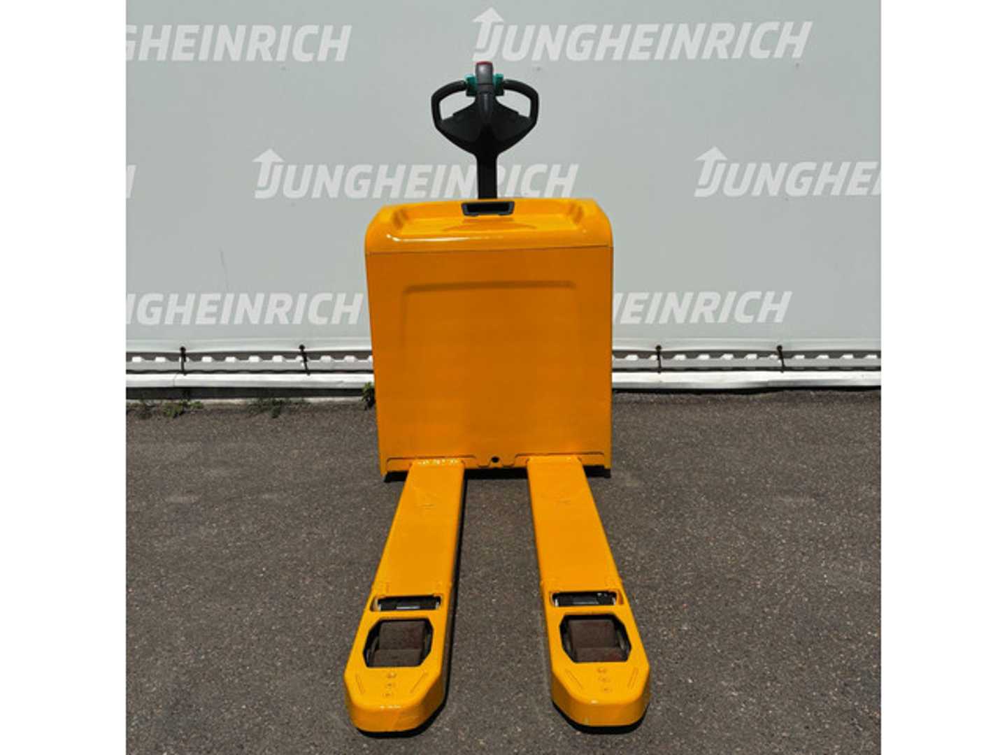 Used Forklift Jungheinrich EJE 116 1150mm Gājēju krautņotājs ar dīseli (Image 4) Used Forklift Jungheinrich EJE 116 1150mm Gājēju krautņotājs ar dīseli (Image 4)