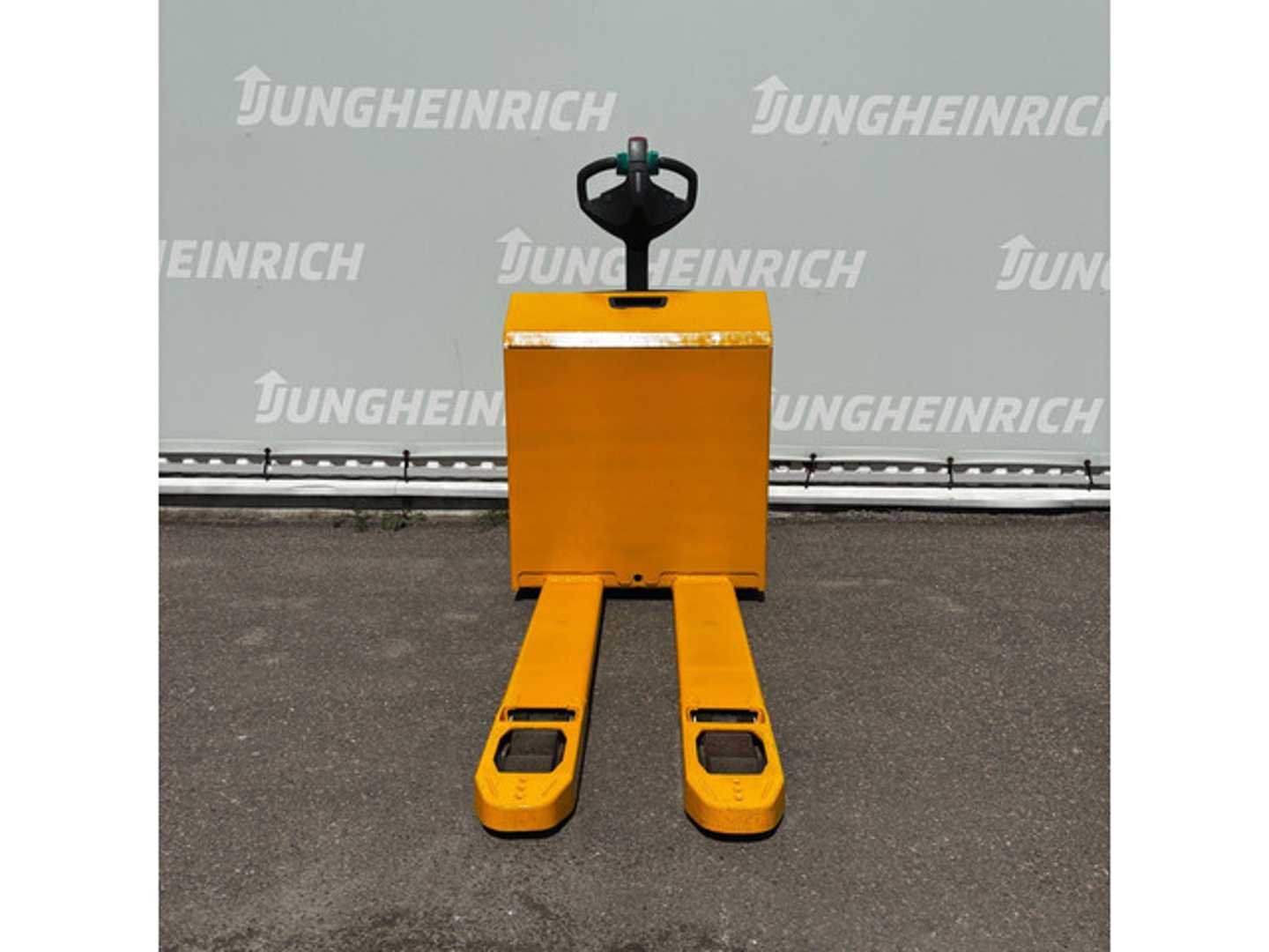Used Forklift Jungheinrich EJE 116 1150mm Gājēju krautņotājs ar dīseli (Image 4) Used Forklift Jungheinrich EJE 116 1150mm Gājēju krautņotājs ar dīseli (Image 4)