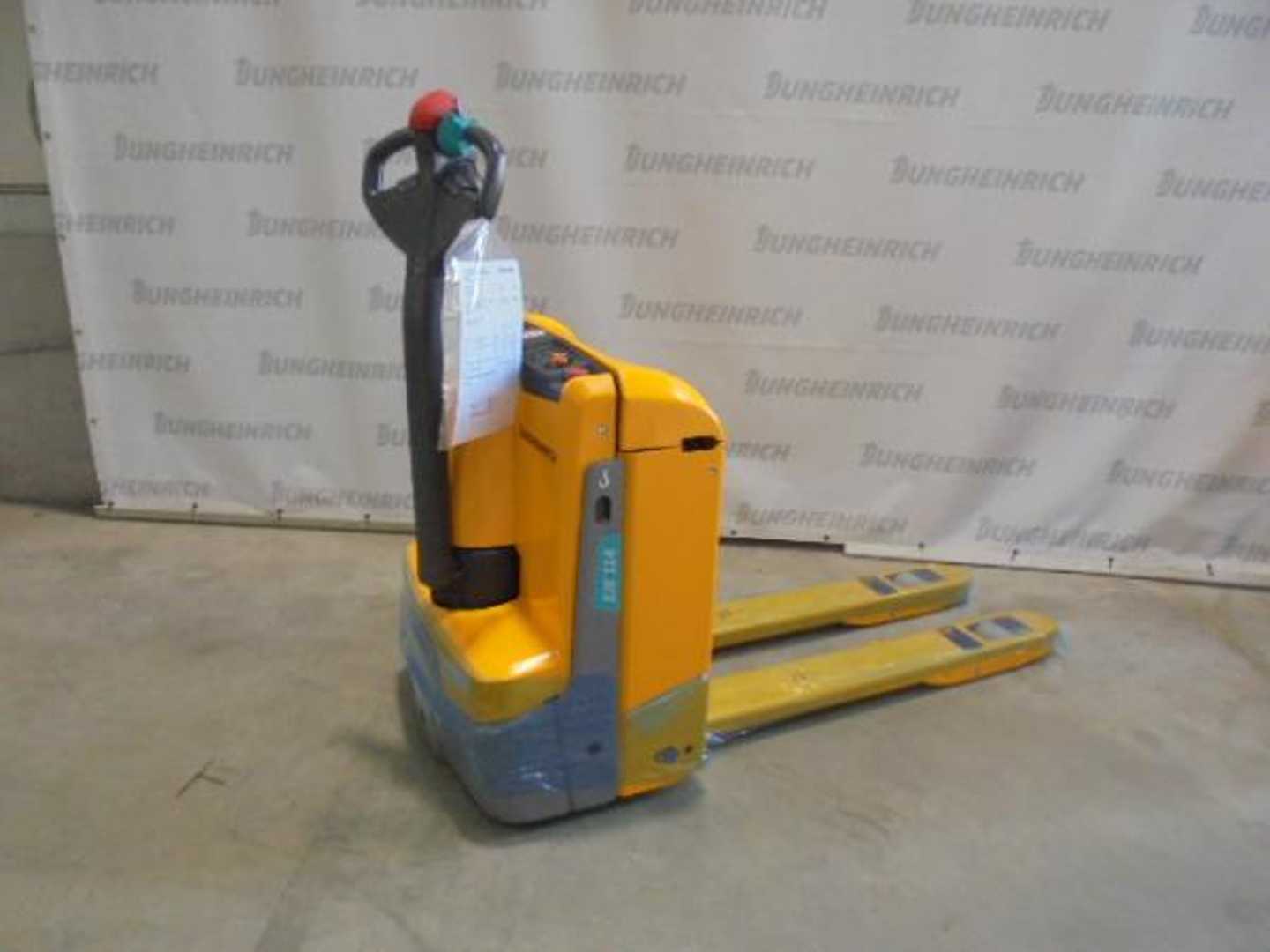 Used Forklift Jungheinrich EJE 114 115-51 Gājēju krautņotājs ar dīseli (Image 2) Used Forklift Jungheinrich EJE 114 115-51 Gājēju krautņotājs ar dīseli (Image 2)