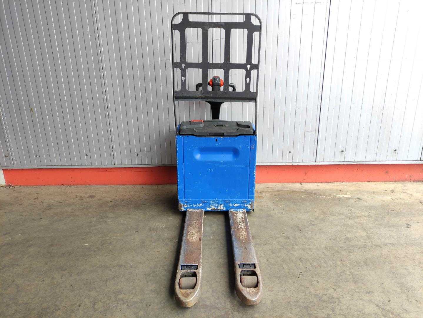 Used Forklift Linde T16 Gājēju krautņotājs ar dīseli (Image 3) Used Forklift Linde T16 Gājēju krautņotājs ar dīseli (Image 3)
