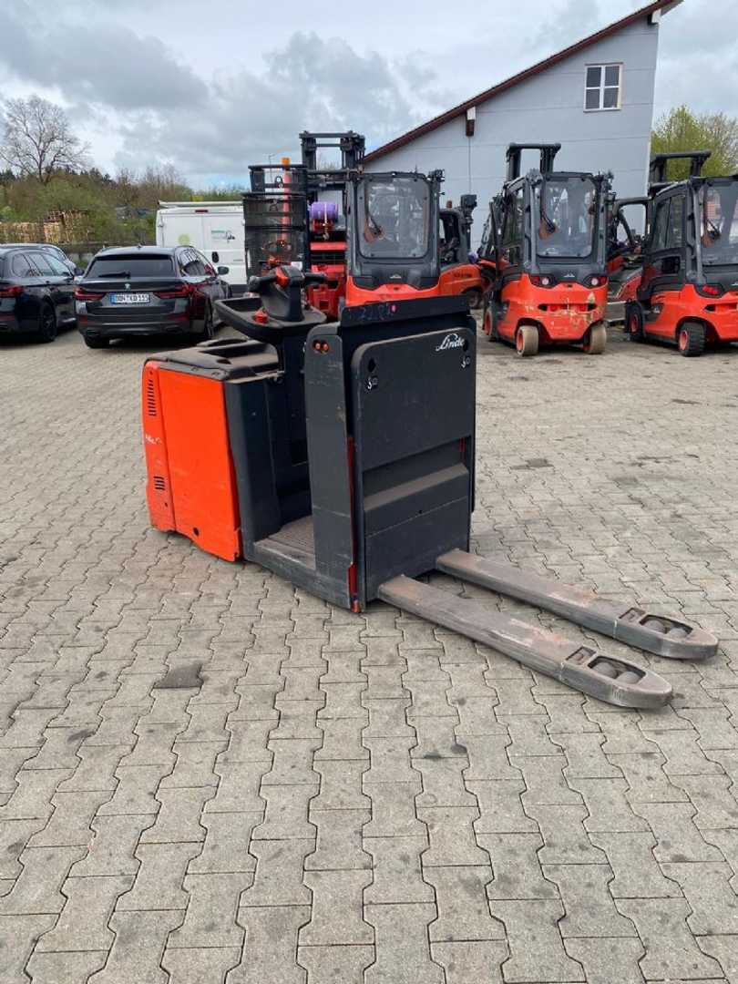 Used Forklift Linde N 20/132 Gājēju krautņotājs ar dīseli (Image 3) Used Forklift Linde N 20/132 Gājēju krautņotājs ar dīseli (Image 3)