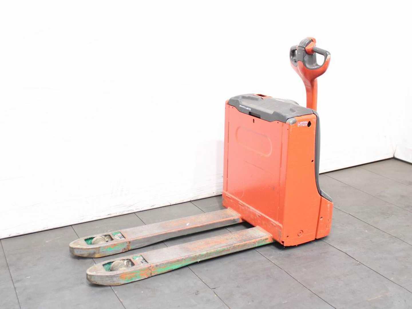 Used Forklift Linde T 16 1152 Gājēju krautņotājs ar dīseli (Image 1) Used Forklift Linde T 16 1152 Gājēju krautņotājs ar dīseli (Image 1)