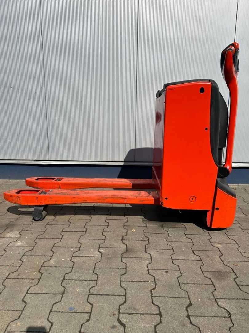 Used Forklift Linde T18 Gājēju krautņotājs ar dīseli (Image 2)