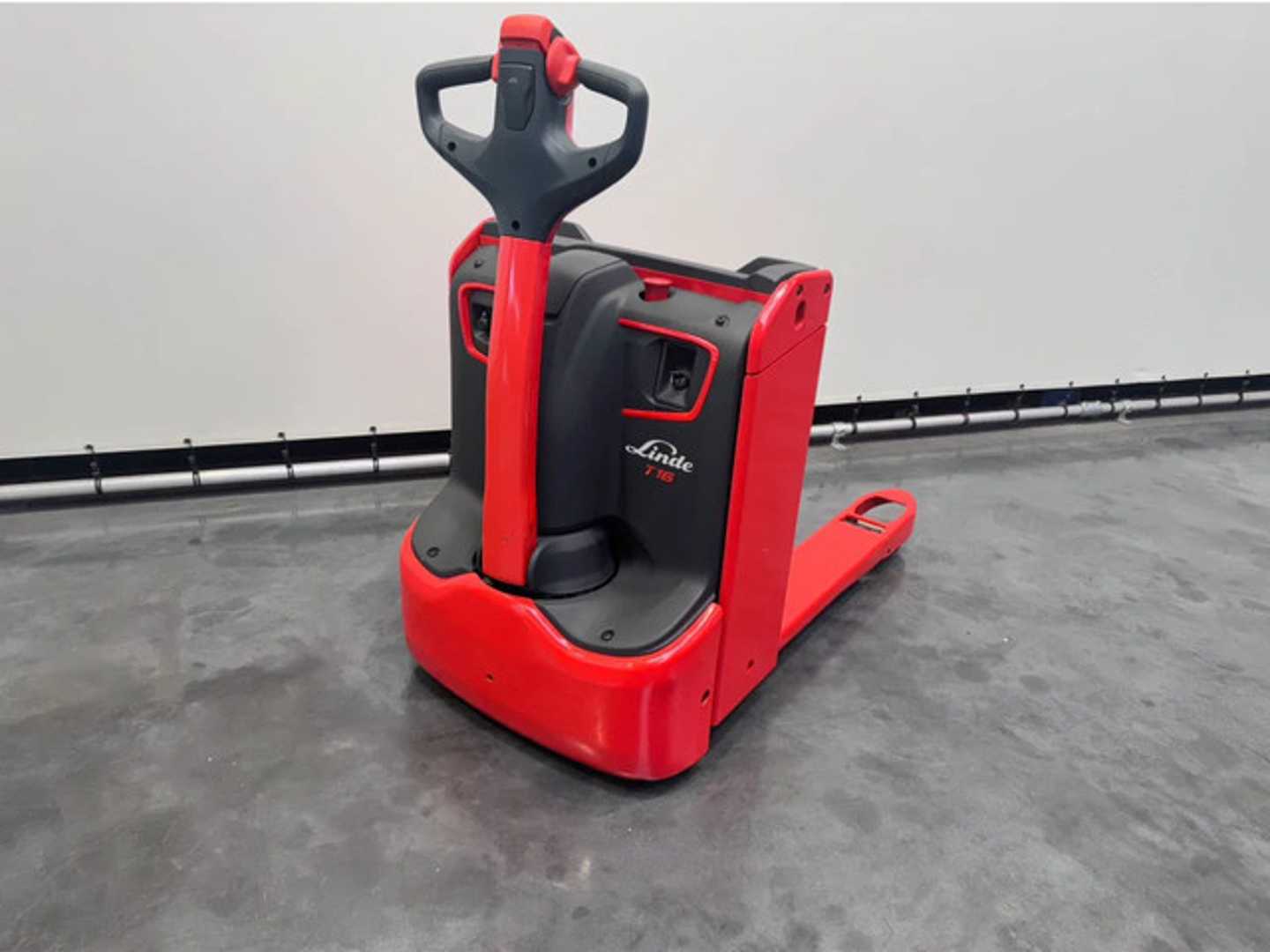 Used Forklift Linde T 16 1000x680 mm Gājēju krautņotājs ar dīseli (Image 1) Used Forklift Linde T 16 1000x680 mm Gājēju krautņotājs ar dīseli (Image 1)