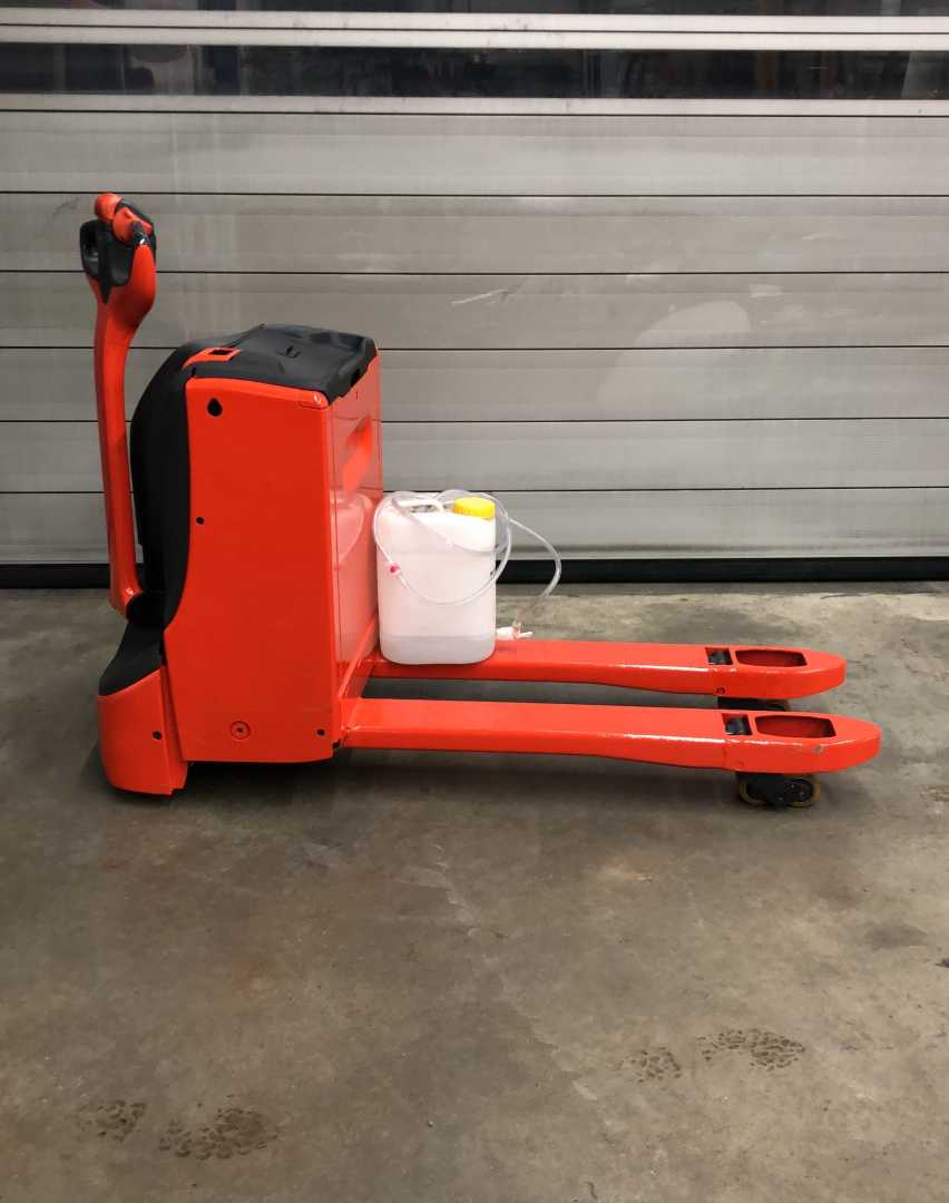 Used Forklift Linde T16 Gājēju krautņotājs ar dīseli (Image 5) Used Forklift Linde T16 Gājēju krautņotājs ar dīseli (Image 5)