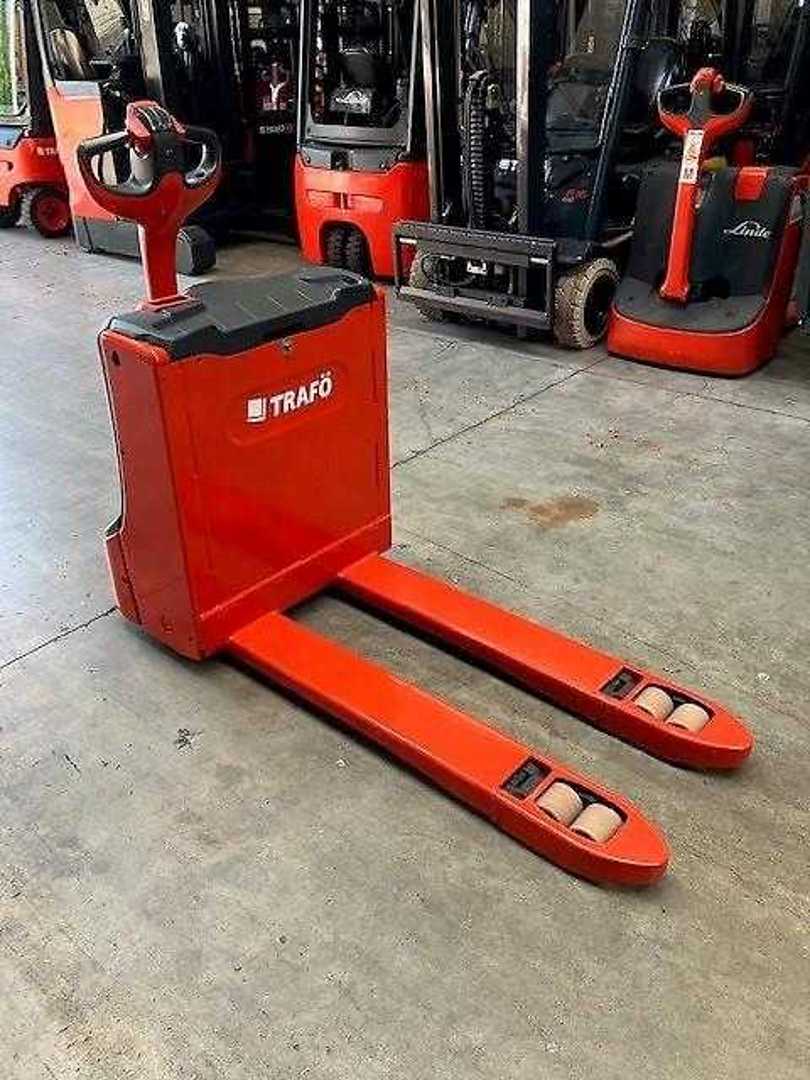 Used Forklift Linde T16 ION Gājēju krautņotājs ar dīseli (Image 2) Used Forklift Linde T16 ION Gājēju krautņotājs ar dīseli (Image 2)