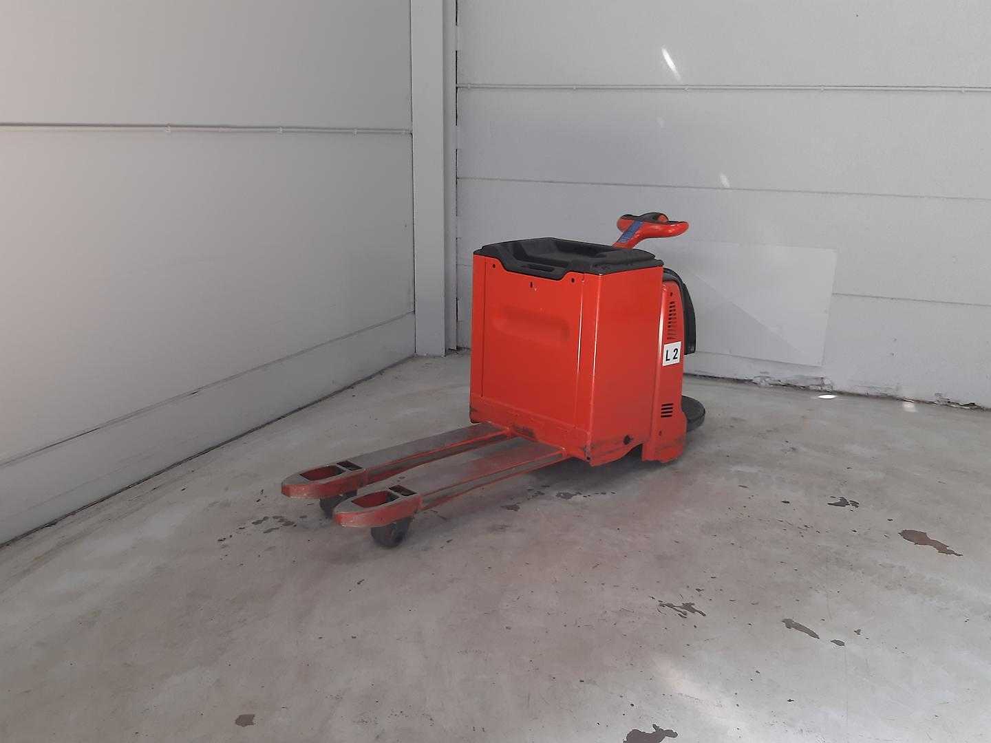 Used Forklift Linde T20AP Gājēju krautņotājs ar dīseli (Image 2) Used Forklift Linde T20AP Gājēju krautņotājs ar dīseli (Image 2)