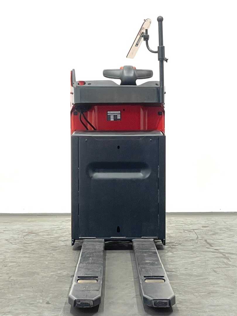 Used Forklift Linde T20SF-1154 Gājēju krautņotājs ar dīseli (Image 5) Used Forklift Linde T20SF-1154 Gājēju krautņotājs ar dīseli (Image 5)