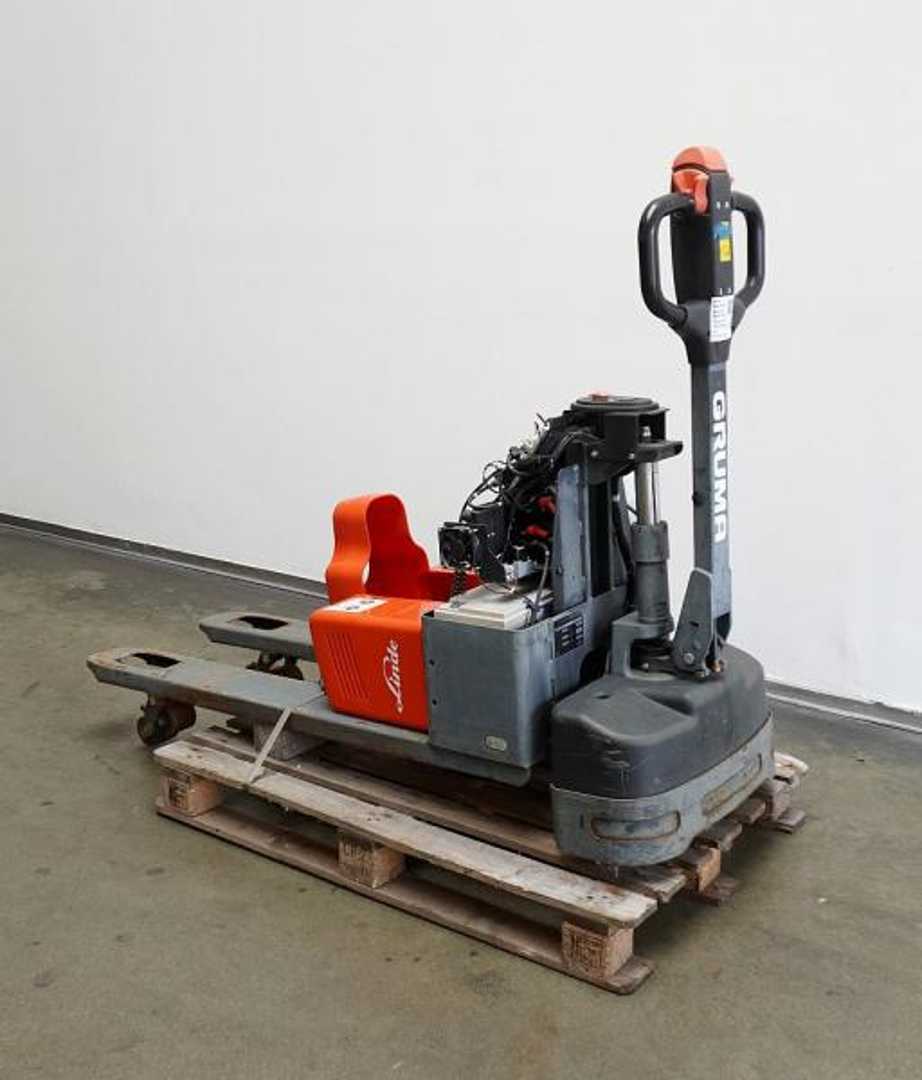 Used Forklift Linde MT 15 1133 Gājēju krautņotājs ar dīseli (Image 1) Used Forklift Linde MT 15 1133 Gājēju krautņotājs ar dīseli (Image 1)